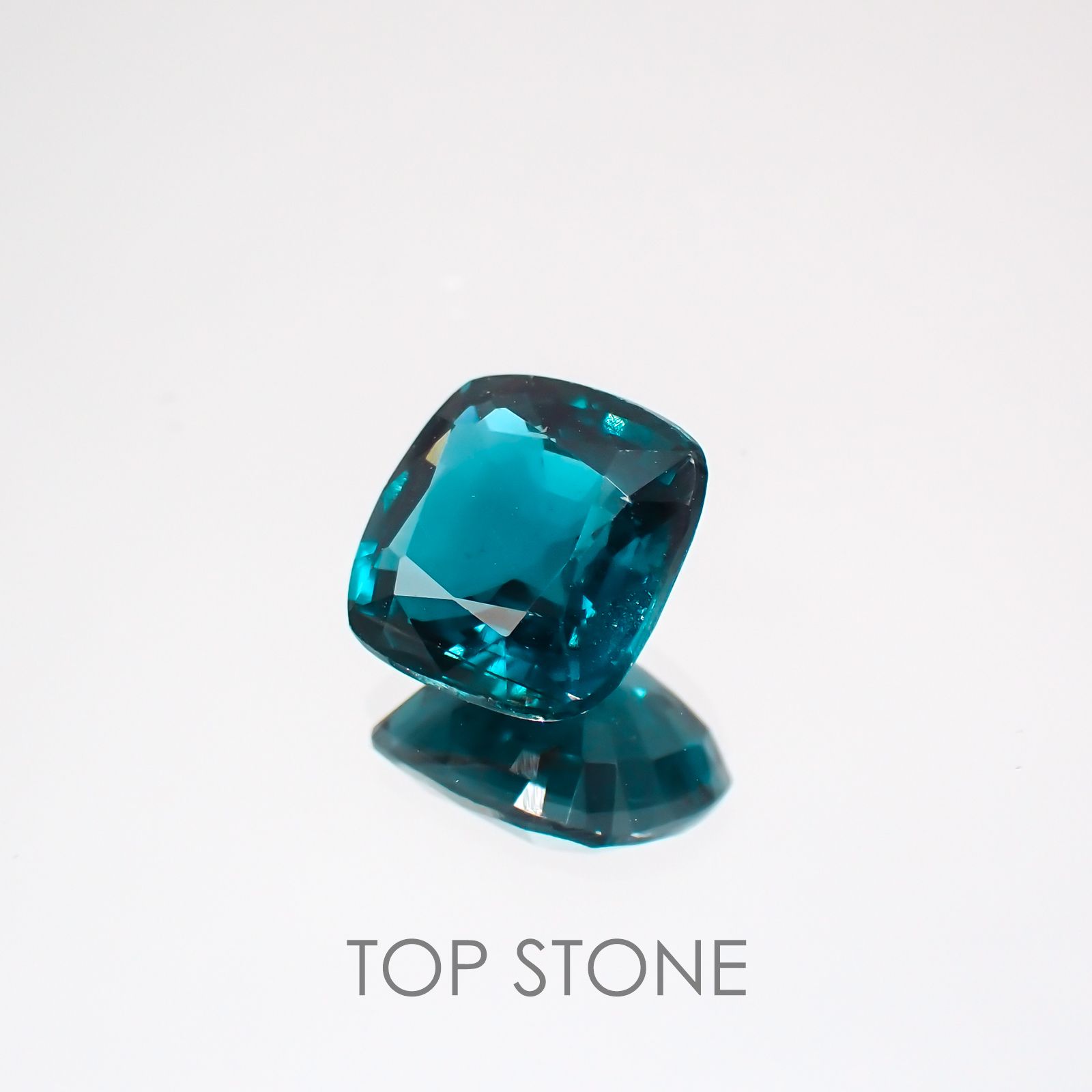 オーシャンブルーカイヤナイト ネパール産 ルース 2.6ct[210310278]8×8mm前後