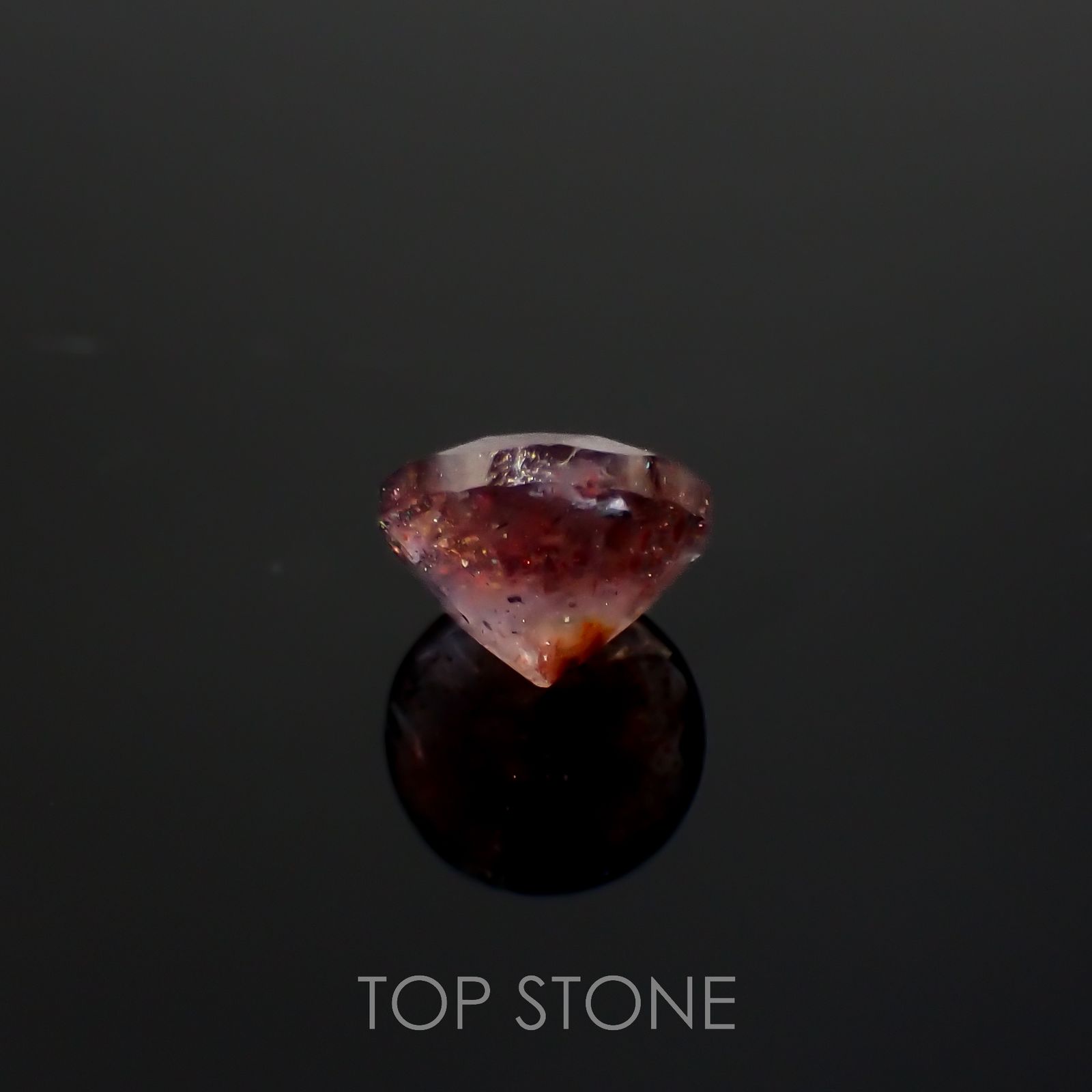 ブラッドショットアイオライト インド産 1.48ct[220616723]7.4x7.3mm前後