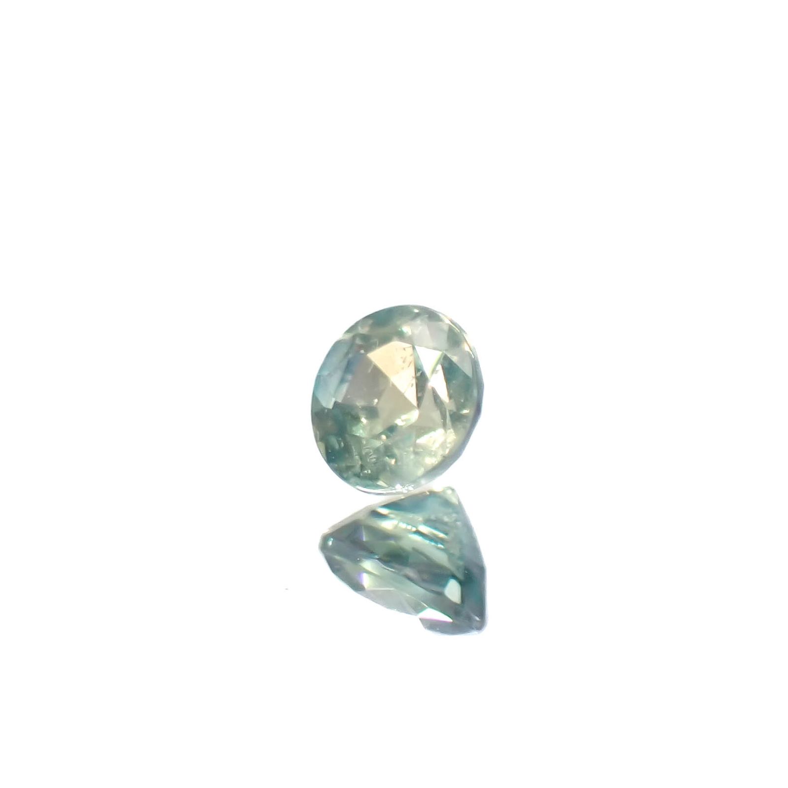 シルキーアレキサンドライト ブラジル・ミナスジェライス州ヘマチタ鉱山産 0.19ct[240627968]3.2x3.2mm前後