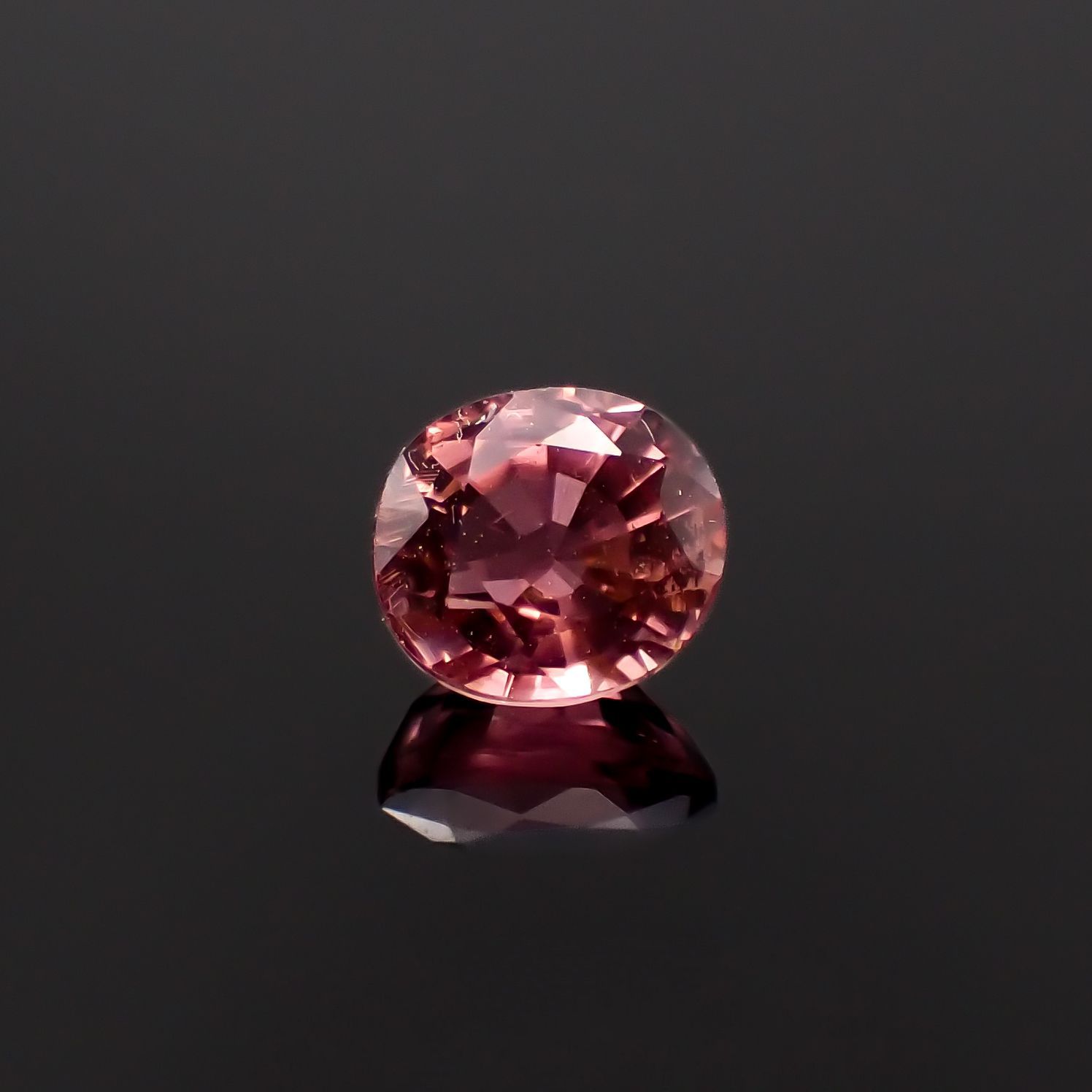 ローズピンクトルマリン(宝石名ピンク・トルマリン)ブラジル/アフリカ産 0.96ct 識別済[230120079]6.2x5.6mm前後