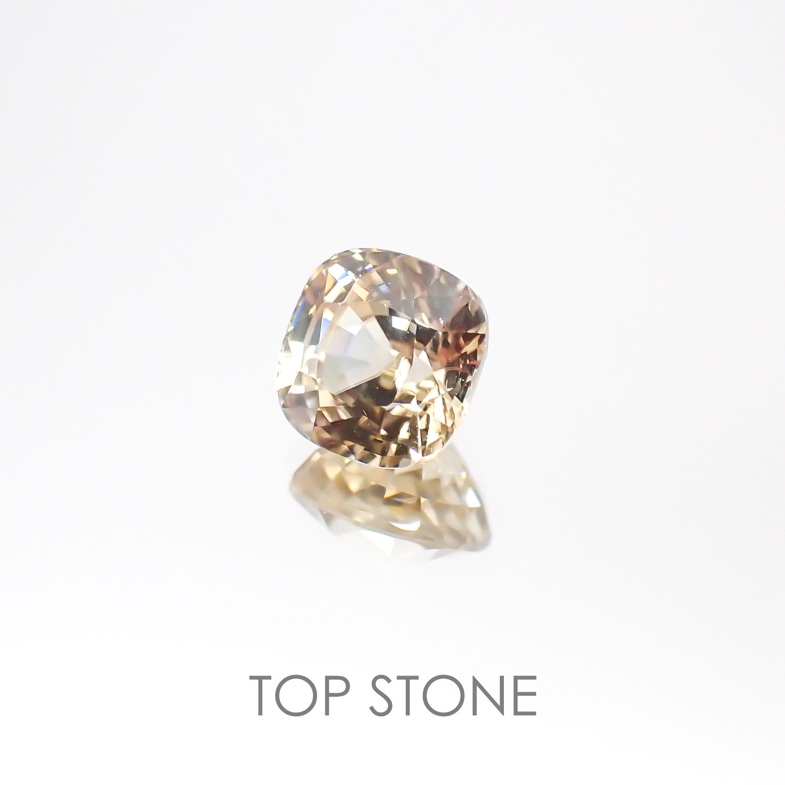 イエロージルコン スリランカ・カンボジア産 ルース 1.95ct[21038240]6.3×6.3mm前後