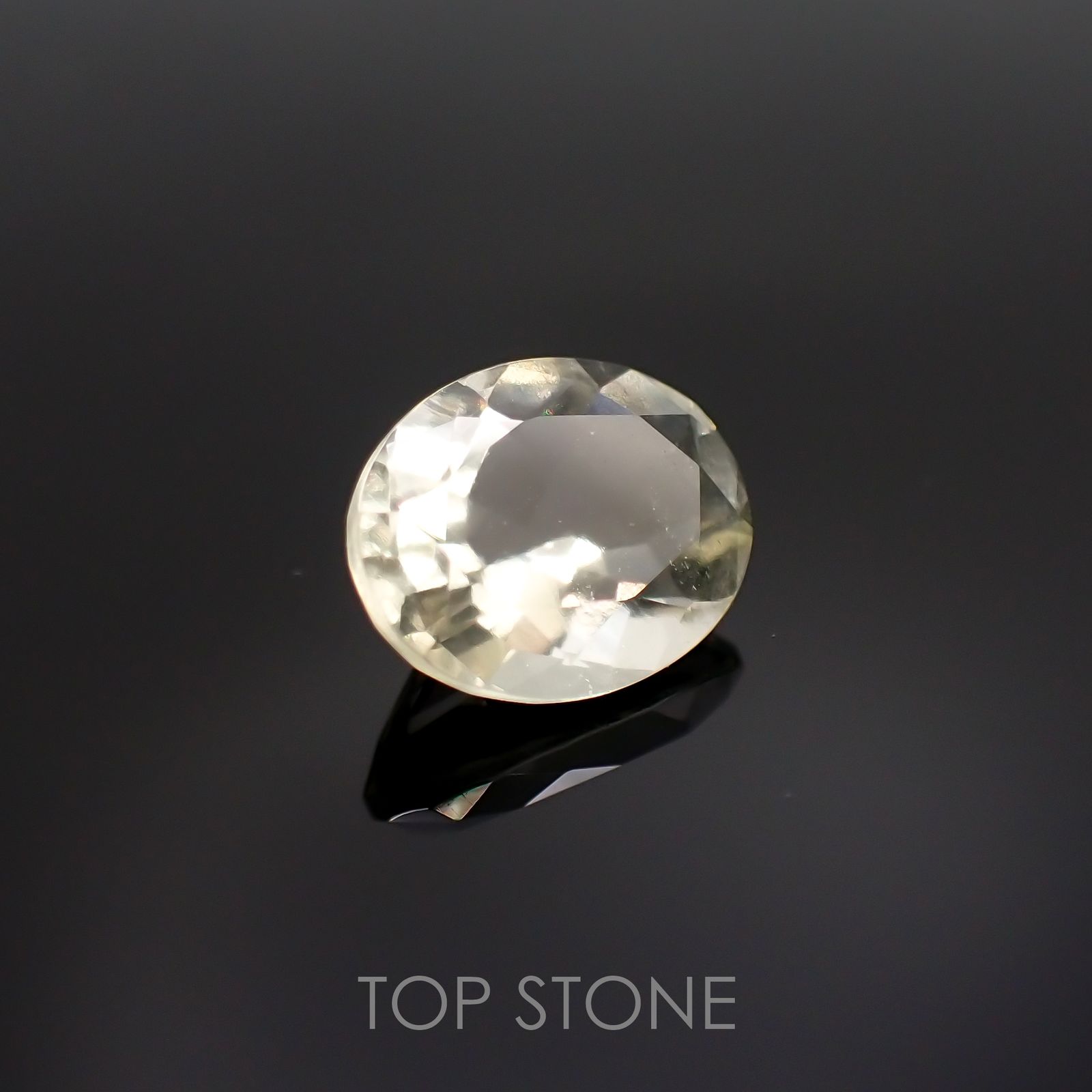 リビアングラス(宝石名インパクトガラス(衝撃溶融ガラス))エジプト・リビア砂漠産 1.92ct 識別済[211213788]10.1x7.9mm前後