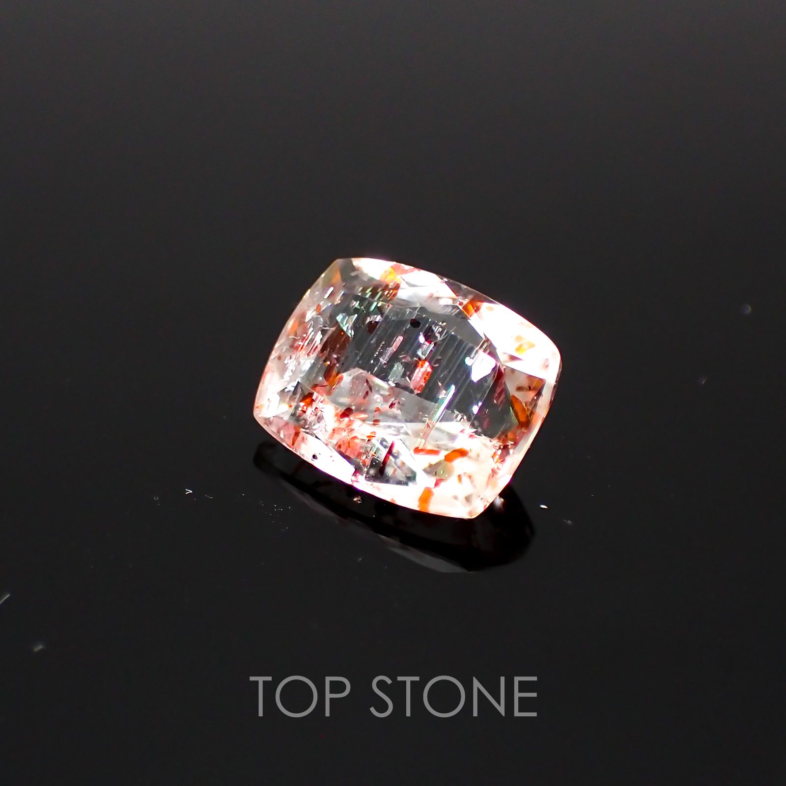 イリュージョンサンストーン タンザニア産 ルース 1.99ct[210310196]9.2×7.4mm前後