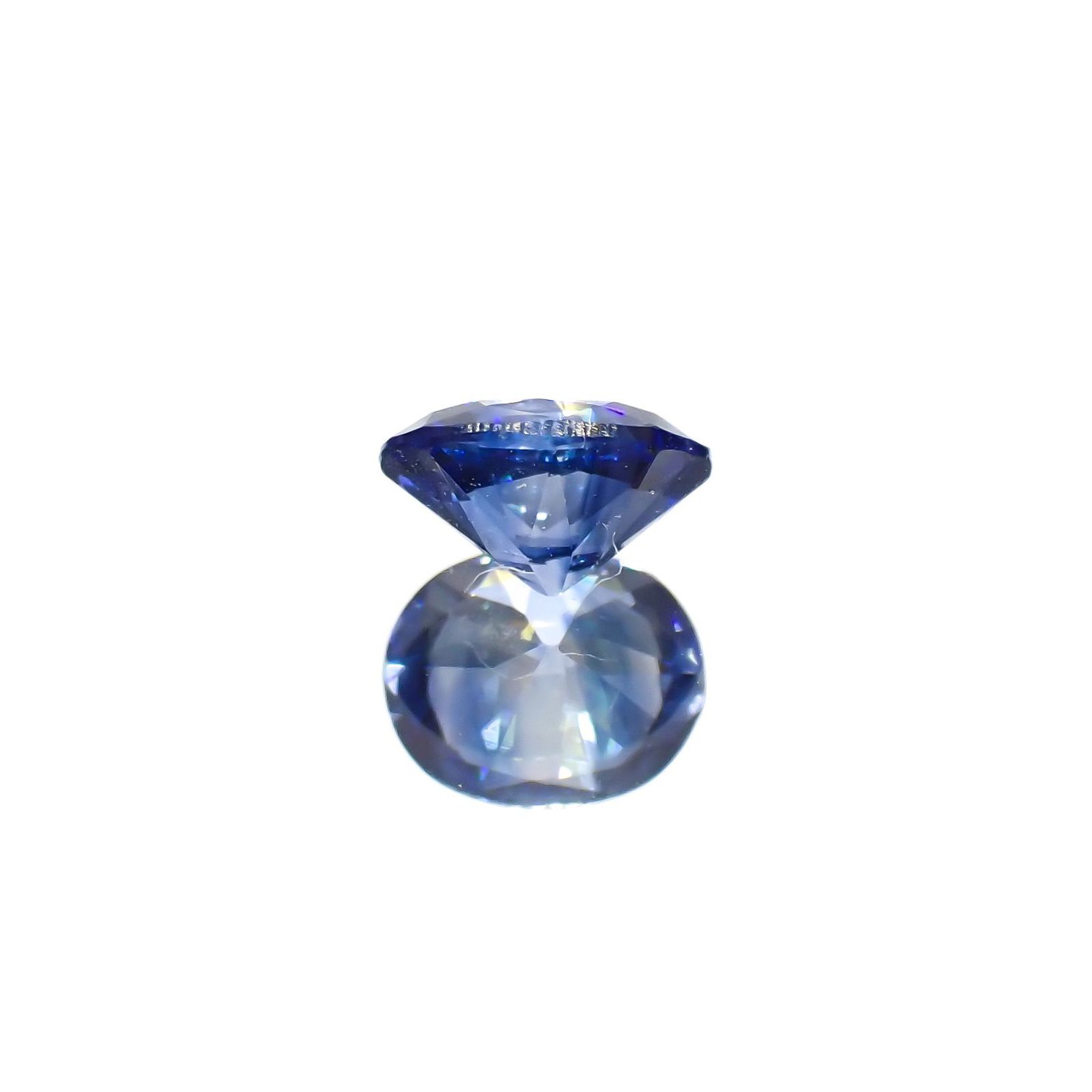 バイカラーサファイア(宝石名サファイア)スリランカ/マダガスカル産 識別済 0.61ct / 5.6x4.5mm前後 [220817434]