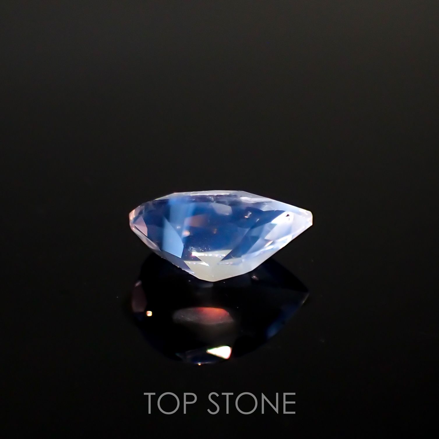 ムーンストーン インド・スリランカ産 ルース 0.52ct[210812745]6.9×4.9mm前後