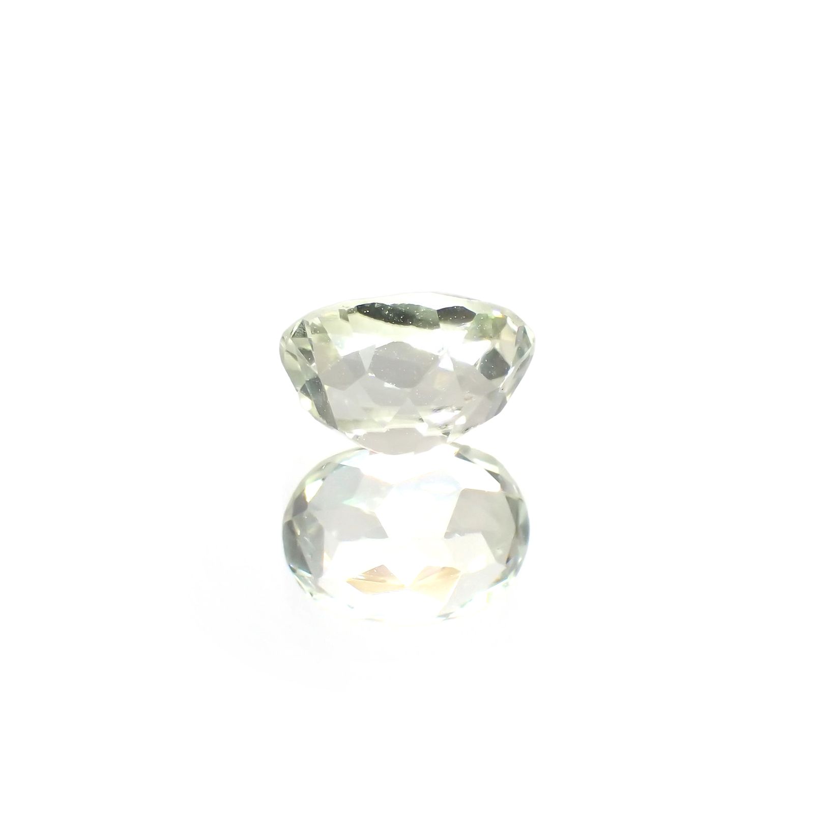 シリマナイト(宝石名シリマナイト)インド産 識別済 1.65ct / 7.9x5.9mm前後 [211113697]