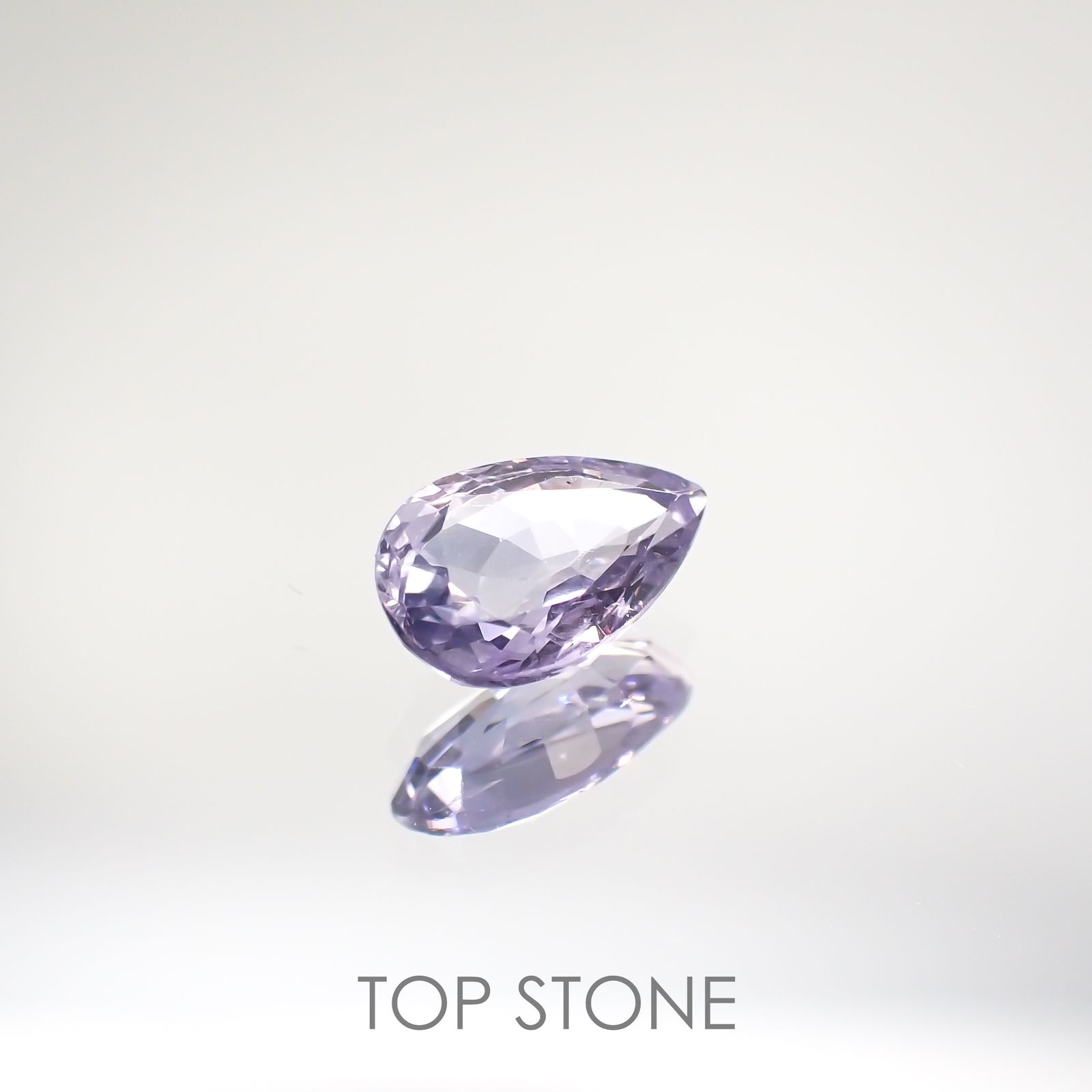 ラベンダーサファイア(宝石名サファイア) マダガスカル/スリランカ産 0.99ct 識別済[210812502]7.9×4.9mm前後