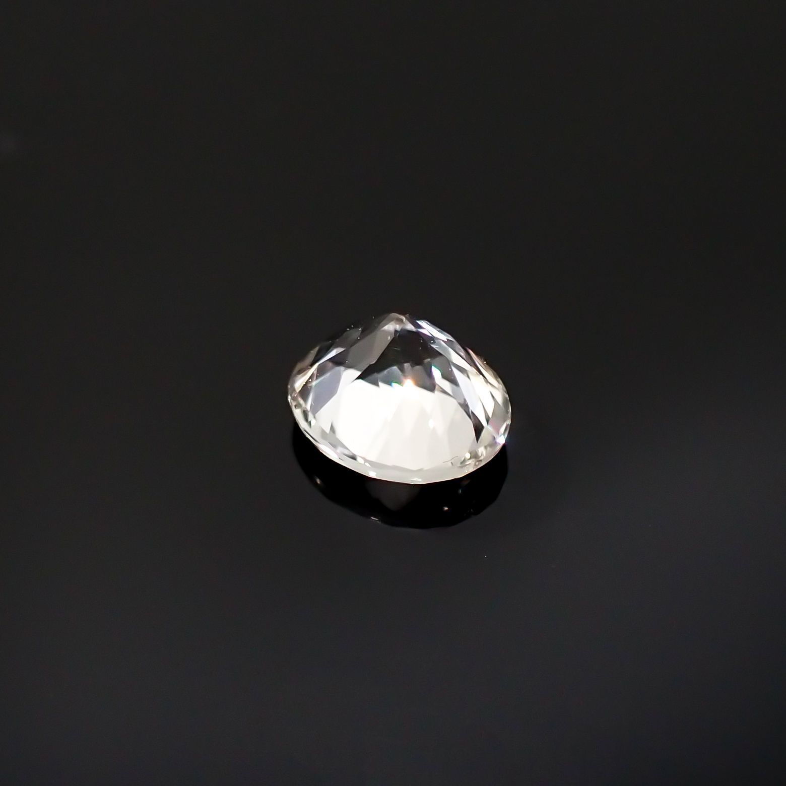 アクロアイト(宝石名トルマリン)ナイジェリア産 0.62ct 識別済[220616248]5.9x4.9mm前後