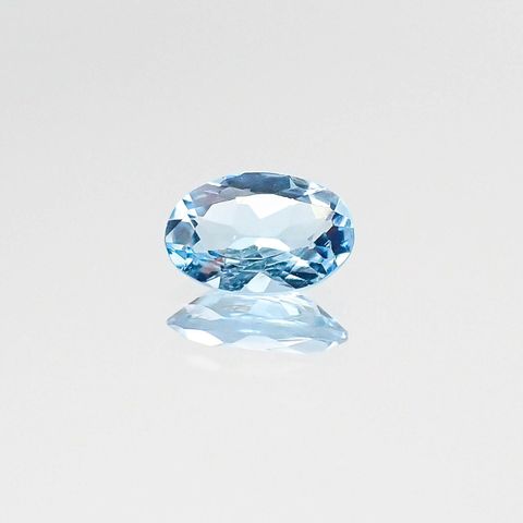 アクアマリン サンタマリアカラー(宝石名アクアマリン)モザンビーク産 0.35ct 識別済[230622259]6.1x4mm前後