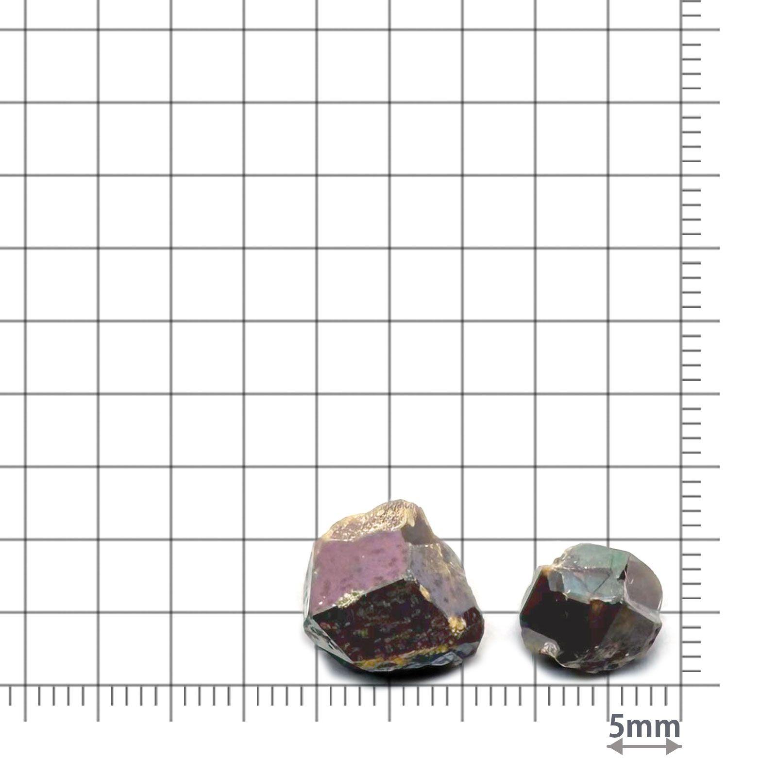 レインボーガーネット原石2個セット 日本・奈良県産 16.16ct(2pcs合計) / 8.8-12.3x8.7-11.8mm前後 [260432075]