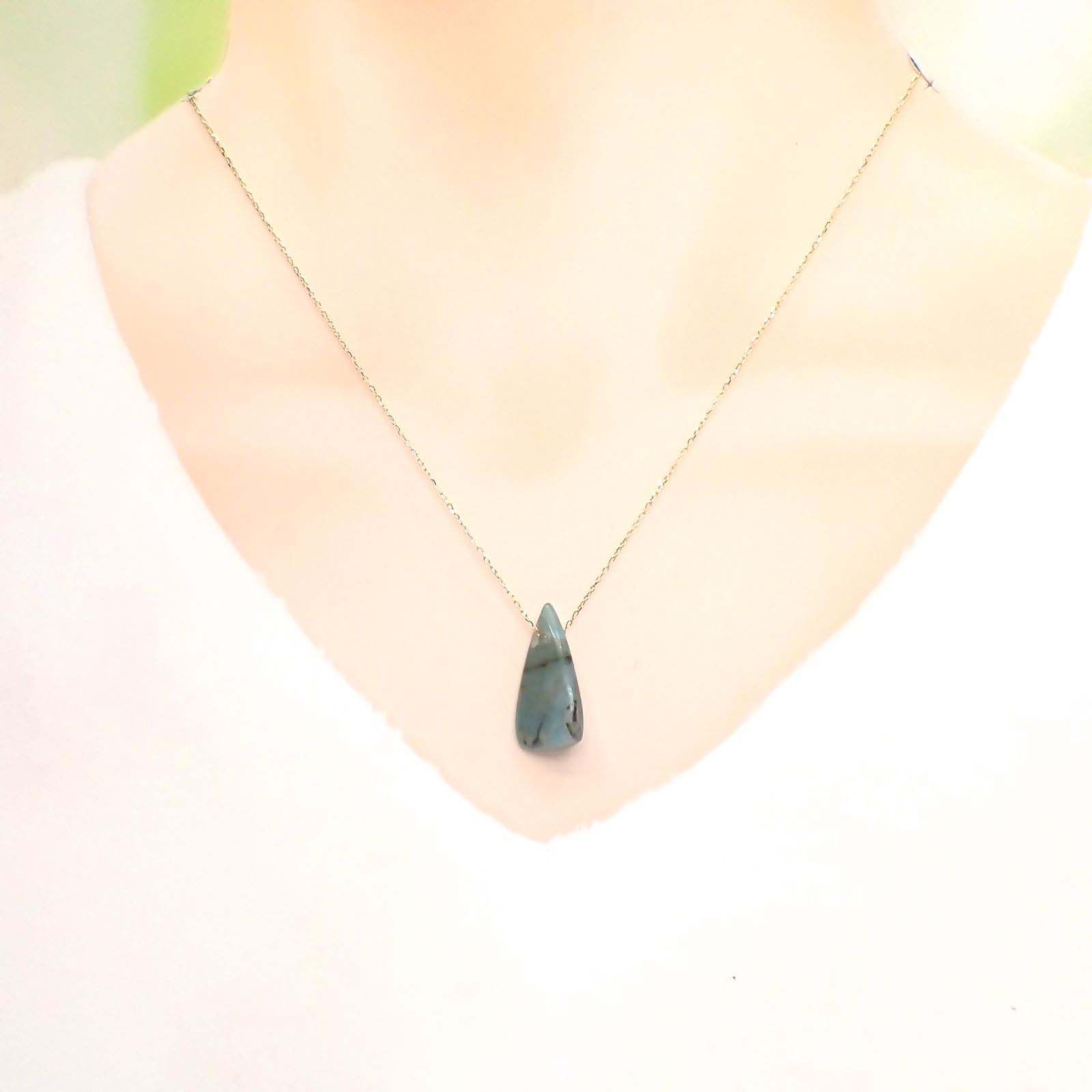 パライバクォーツ ※通し穴あり(宝石名ギラライト イン クォーツ)ブラジル・パライバ州産 8.87ct 識別済[230722554]24.1x12.9mm前後