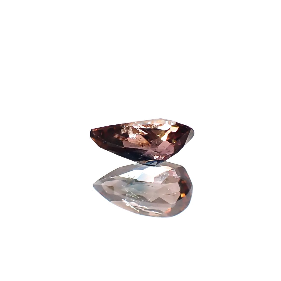 ブルーティントアキシナイト パキスタン産 0.29ct [241229597]5.9x3.2mm前後