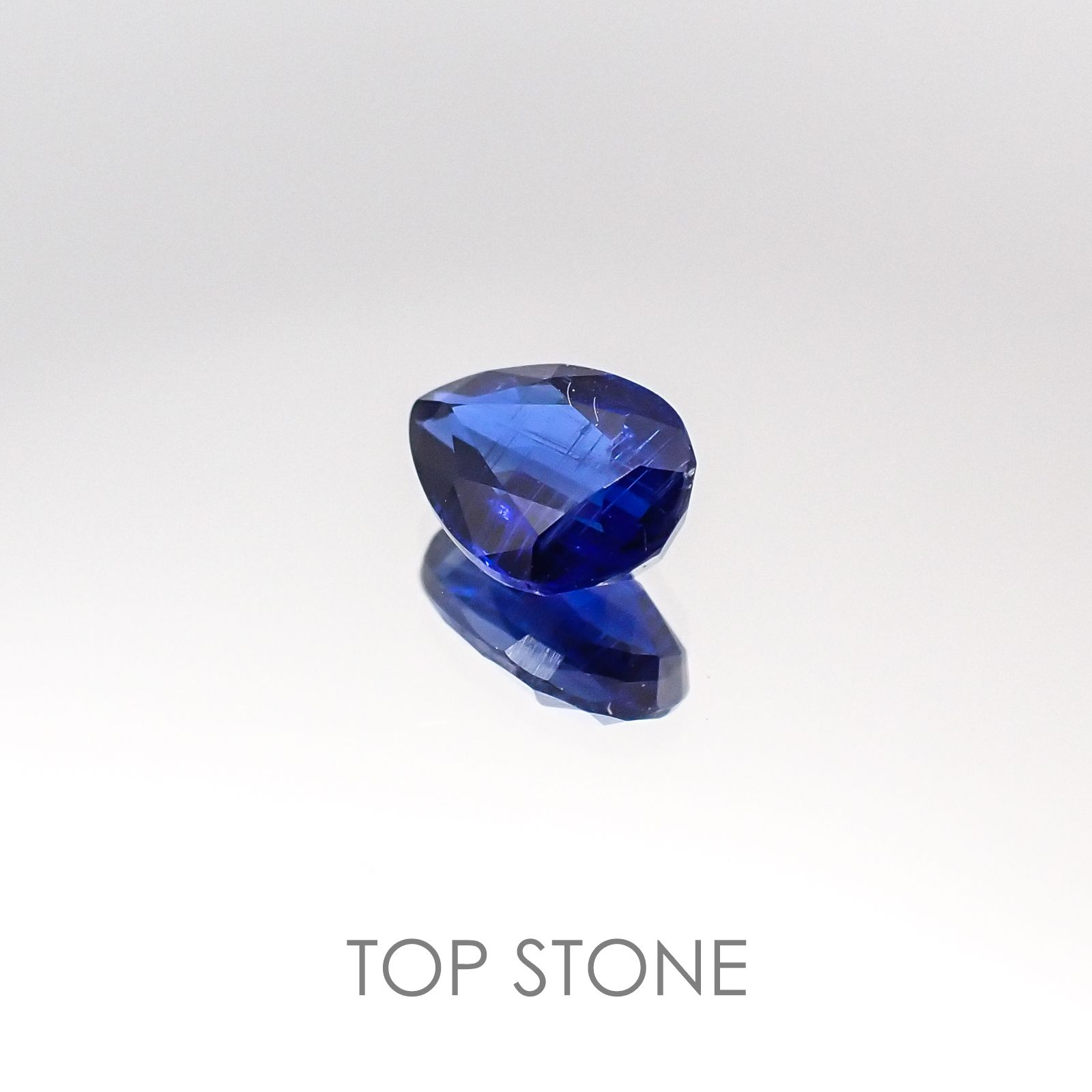 カイヤナイト(宝石名カイヤナイト) ネパール産 0.96ct 識別済[20095274]7.2×5.1mm前後