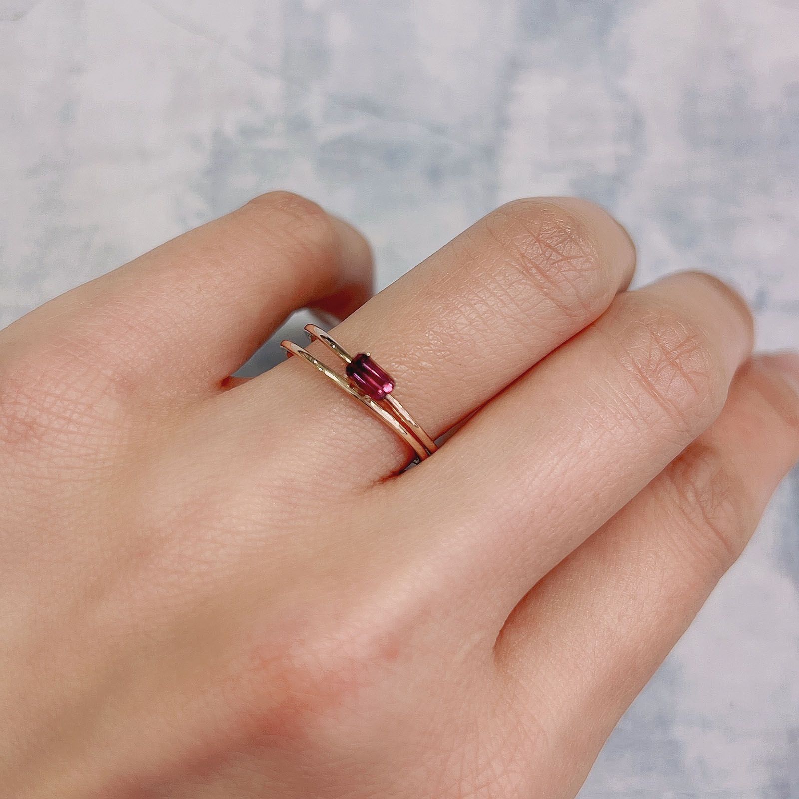 バイカラーサファイア(宝石名バイカラー・サファイア) タンザニア産 0.32ct 識別済[20074077]4.6×2.6mm前後