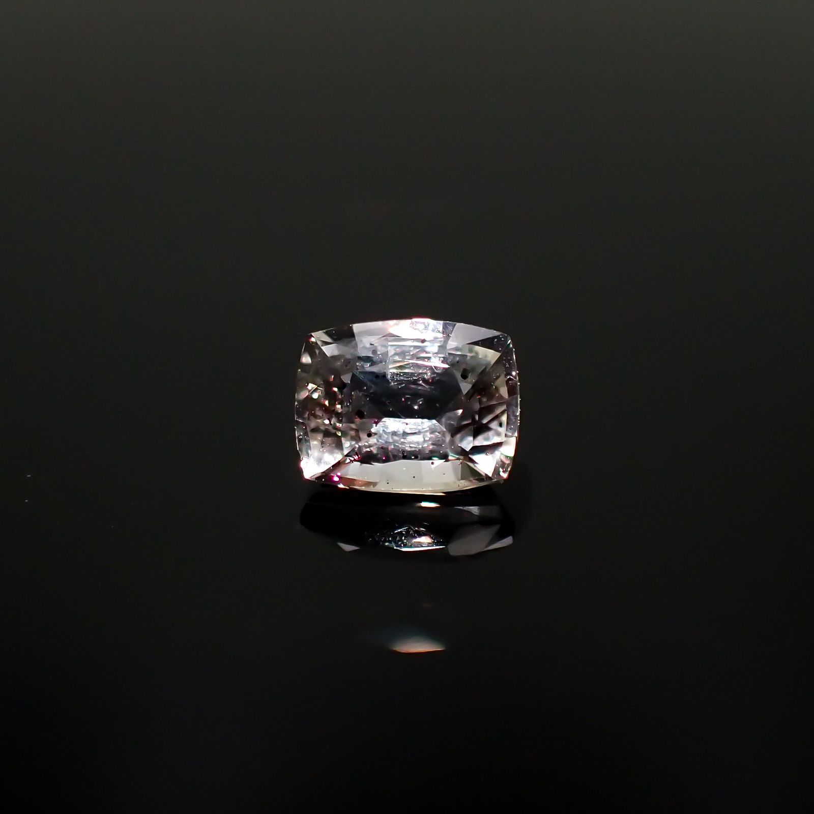 ティンカーベルクォーツ ブラジル産 0.68ct[240125447]6.4x4.9mm前後