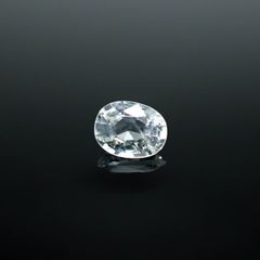 フォルステライト(宝石名フォルステライト)ビルマ産 0.15ct 識別済[250730785]3.7x2.9mm前後