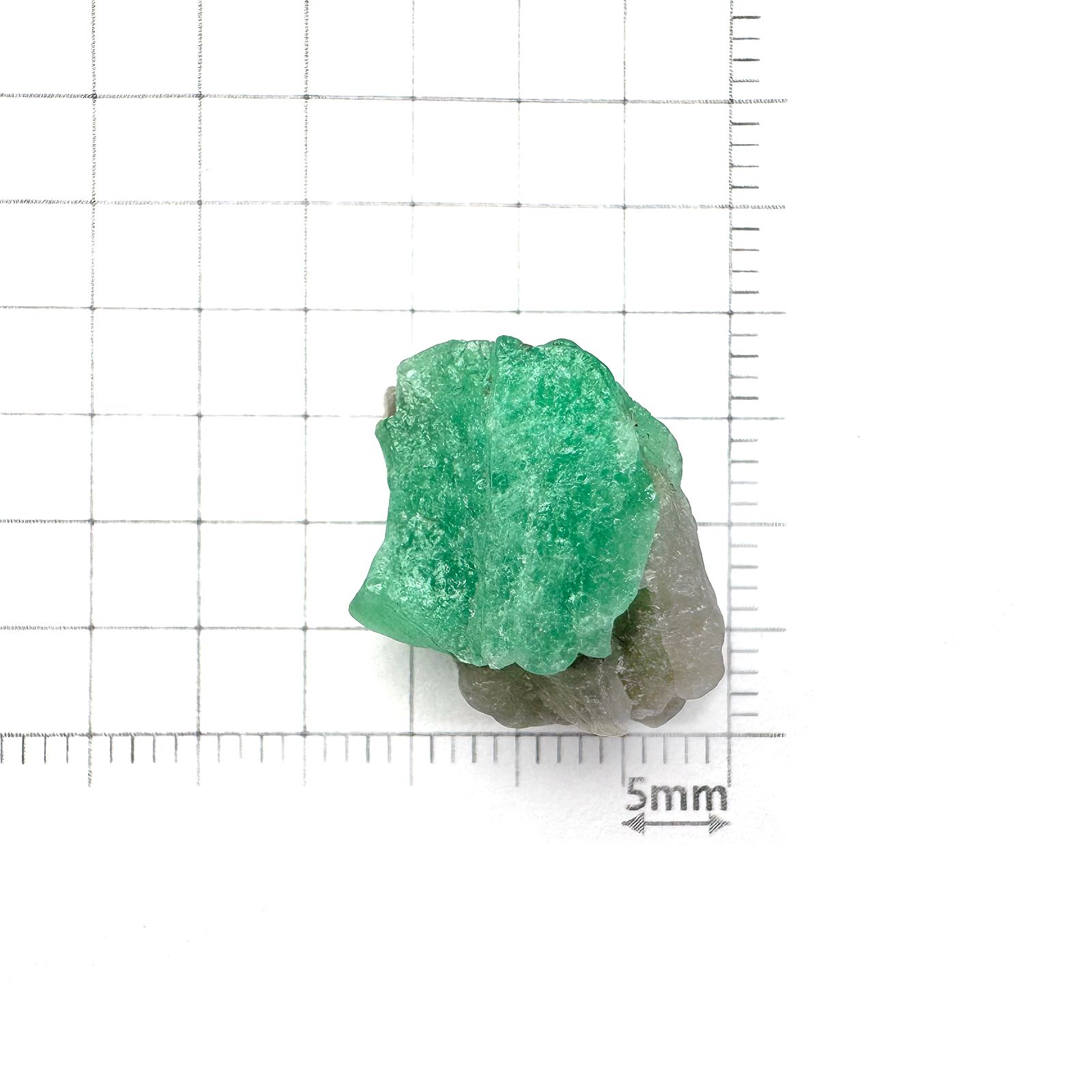 エメラルド原石 コロンビア産 16.62ct [250430181]11.1x19.1mm前後