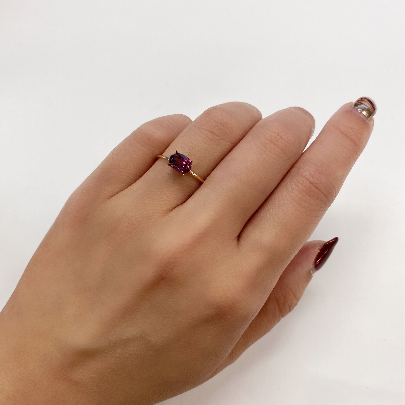 マラヤガーネット(宝石名ガーネット) タンザニア・マヘンゲ産 1.20ct 識別済[20052306]7×5mm前後