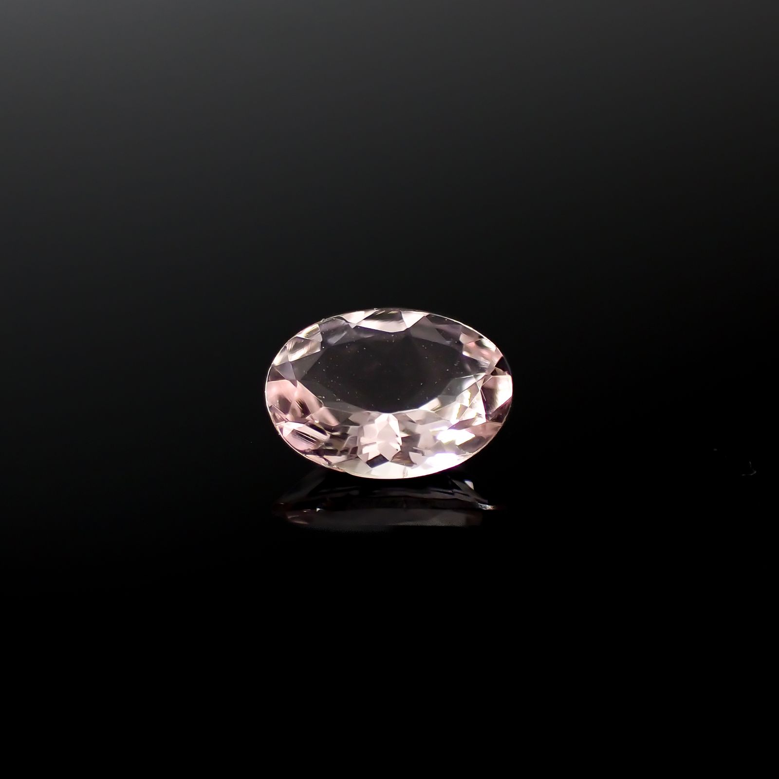 モルガナイト ブラジル産 0.58ct[240326771]7x5.1mm前後