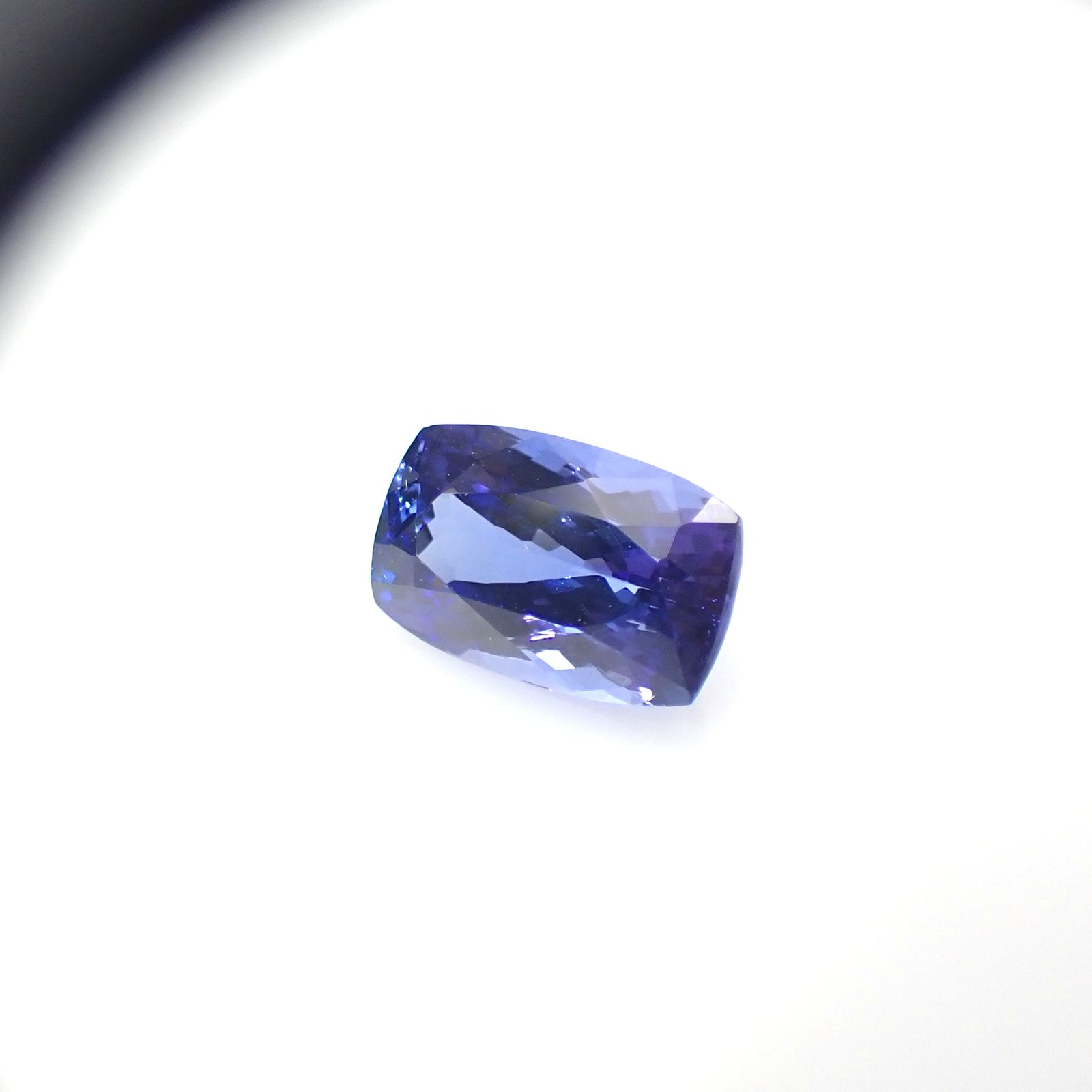 タンザナイト(宝石名タンザナイト)タンザニア産 4.40ct 識別済[240427272]11.3x7.3mm前後