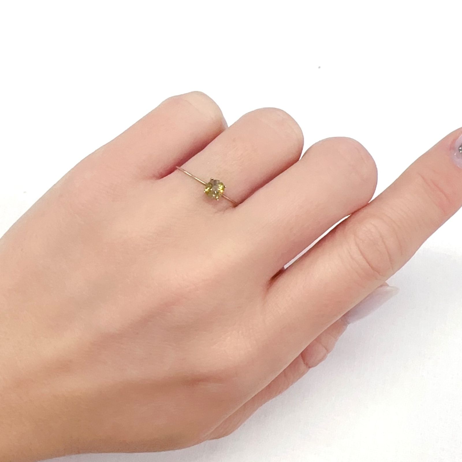 アンドラダイトグロッシュラーガーネット(宝石名アンドラダイト/グロッシュラー・ガーネット)ナミビア産 0.46ct 識別済[231224550]4.4x4.4mm前後