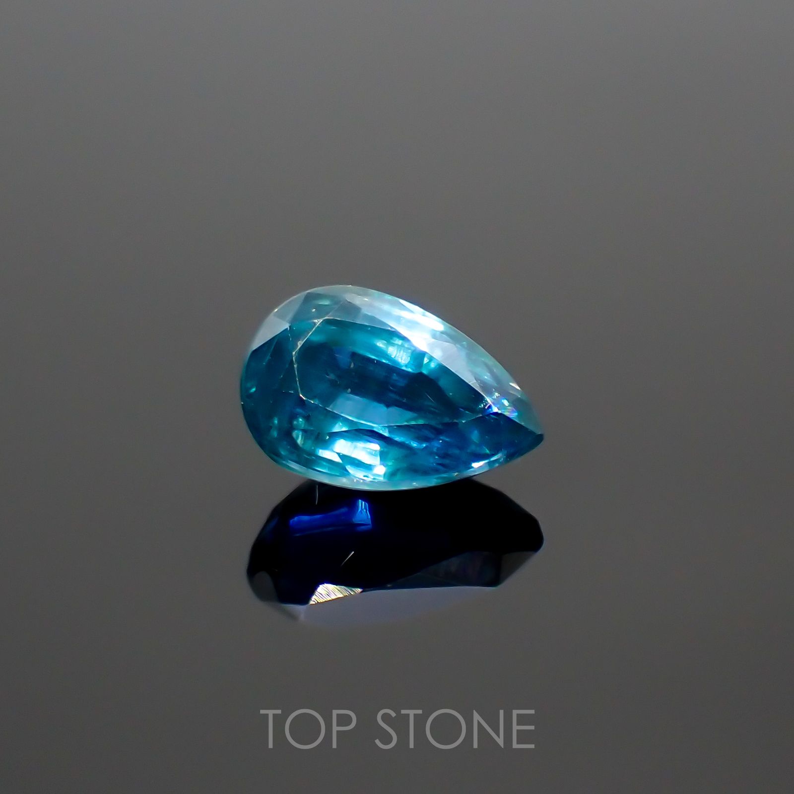 オーシャンブルーカイヤナイト(宝石名カイヤナイト)ネパール産 1.41ct 識別済[220115385]7.8x5.2mm前後