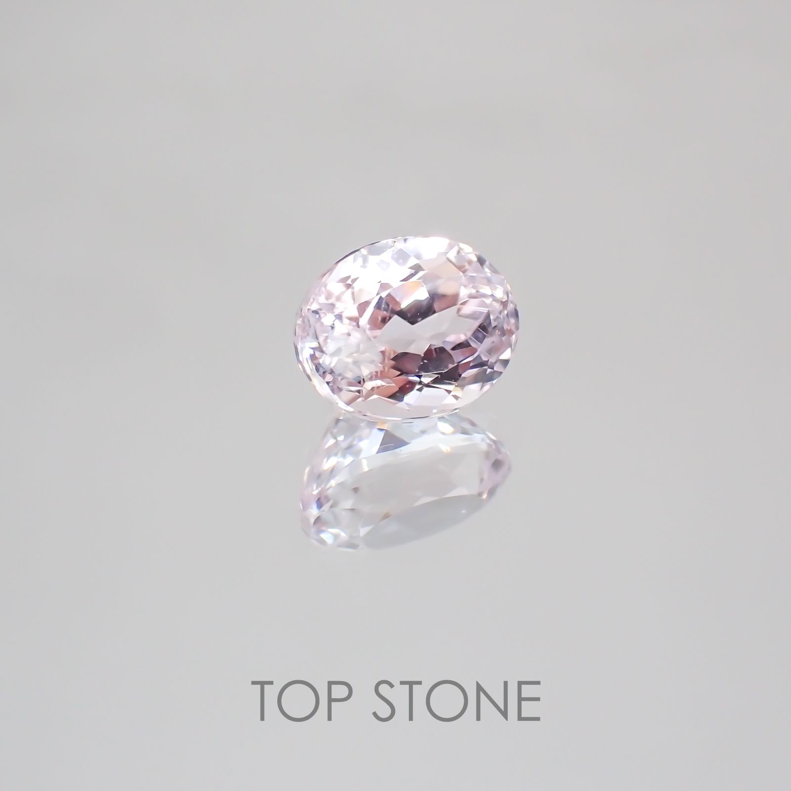 クンツァイト アフガニスタン産 ルース 2.39ct[21029730]8.8×6.9mm前後