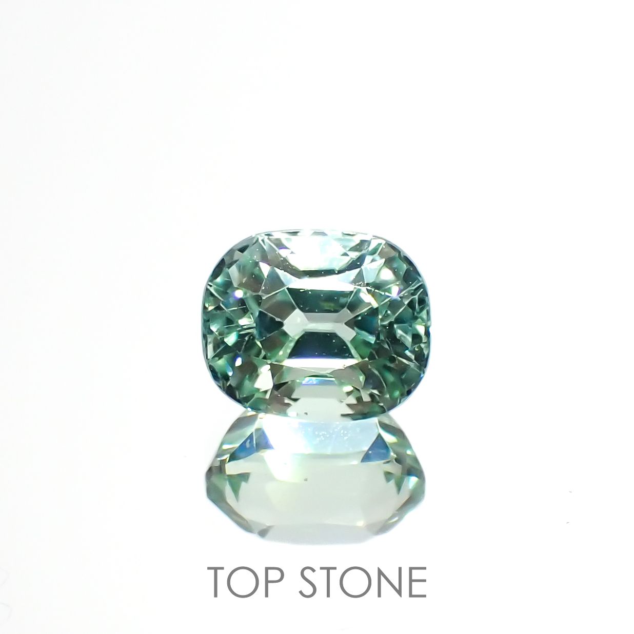 ブルーグリーントルマリン(宝石名トルマリン)アフガニスタン産 0.98ct 識別済[221018341]6.1x5mm前後