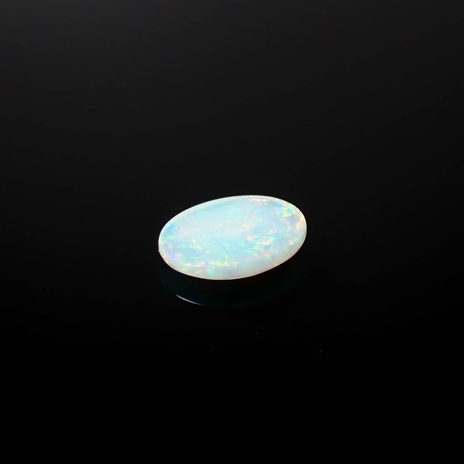 オパール オーストラリア産 0.48ct[240125290]7.9x6.1mm前後