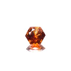 ◇ヘキサゴンカット◇ヘソナイトガーネット(宝石名ヘソナイト・ガーネット)スリランカ産 0.95ct 識別済[241129441]5.6x5.5mm前後