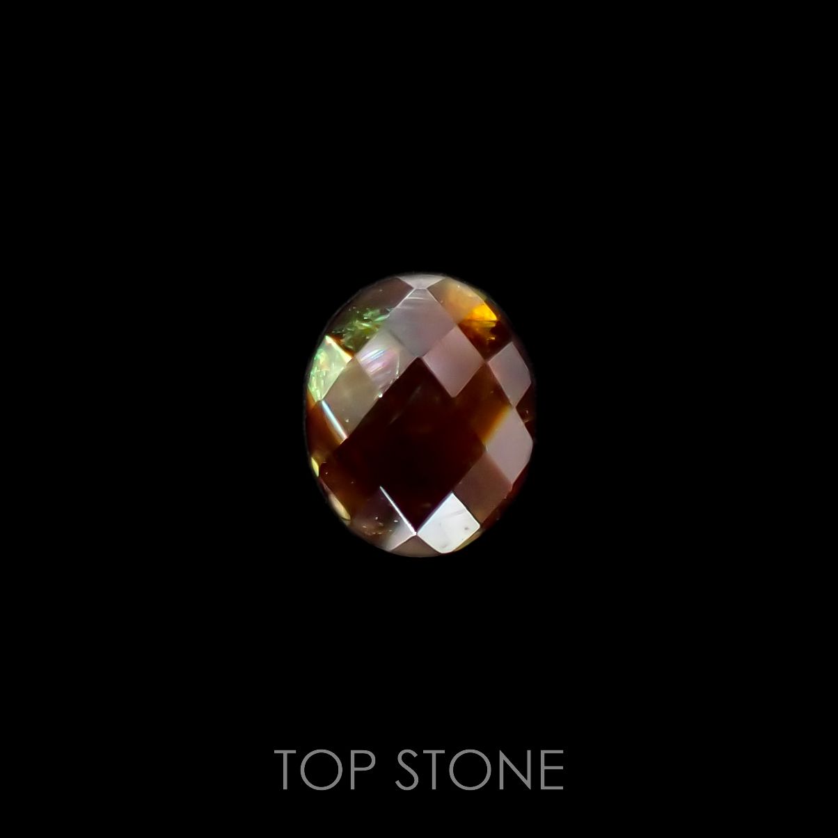 レインボーガーネット 日本・奈良県天川村産 1.47ct[220515988]7.2x5.9mm前後