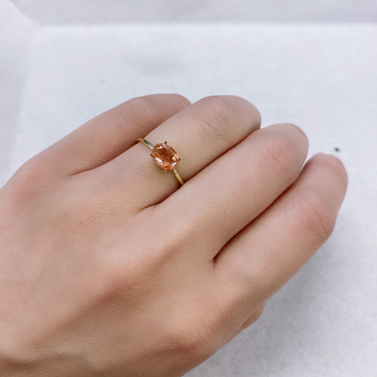 イリュージョンサンストーン(宝石名フェルドスパー) タンザニア産 0.74ct 識別済[210812293]6.8×5.1mm前後