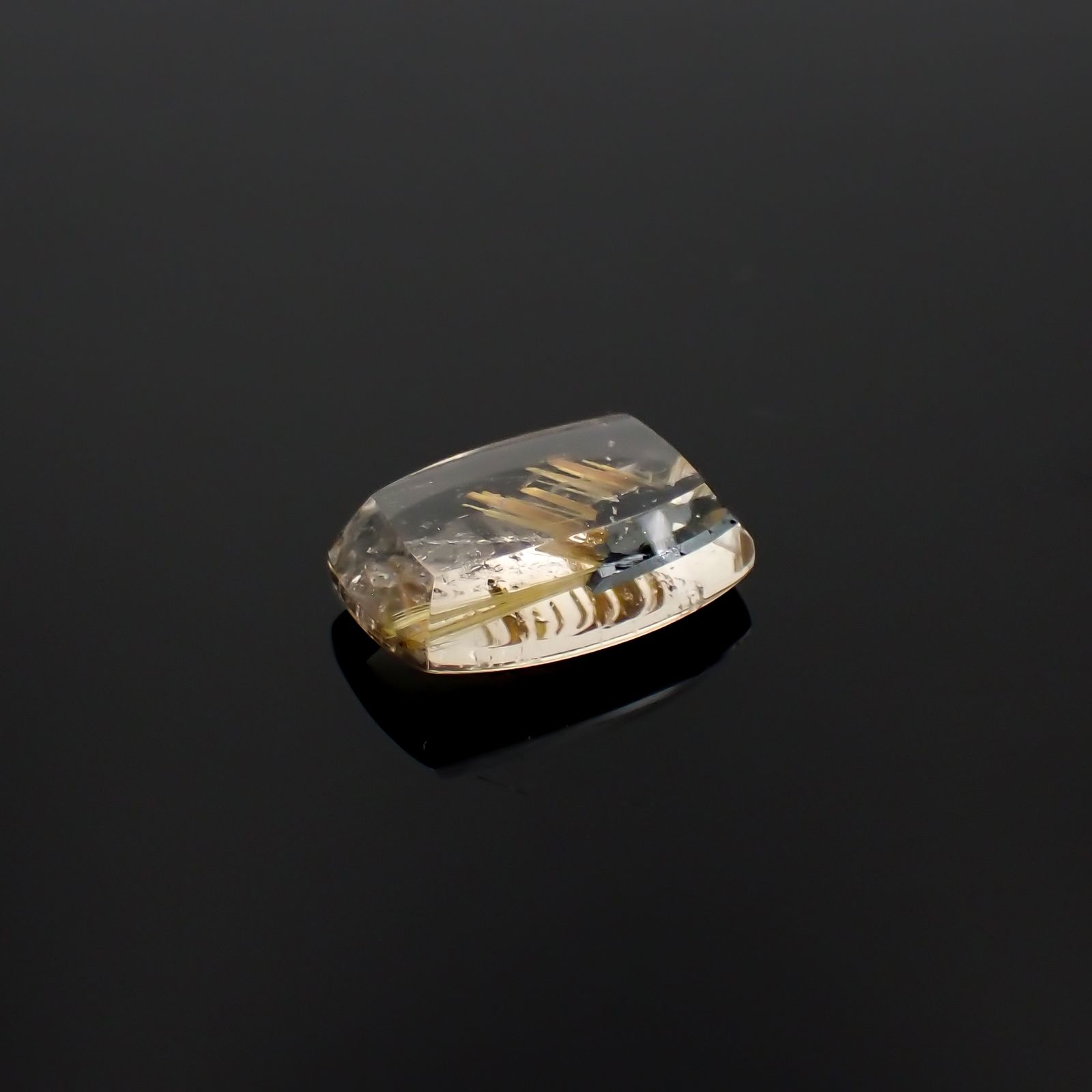 太陽ルチルクォーツ ブラジル産 8.17ct [231023677]16.1x11.2mm前後