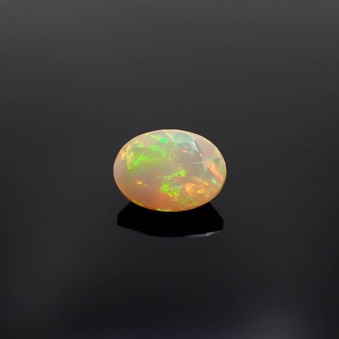エチオピアオパール(宝石名オパール)エチオピア産 1.59ct 識別済[250521989]10.3x7.8mm前後
