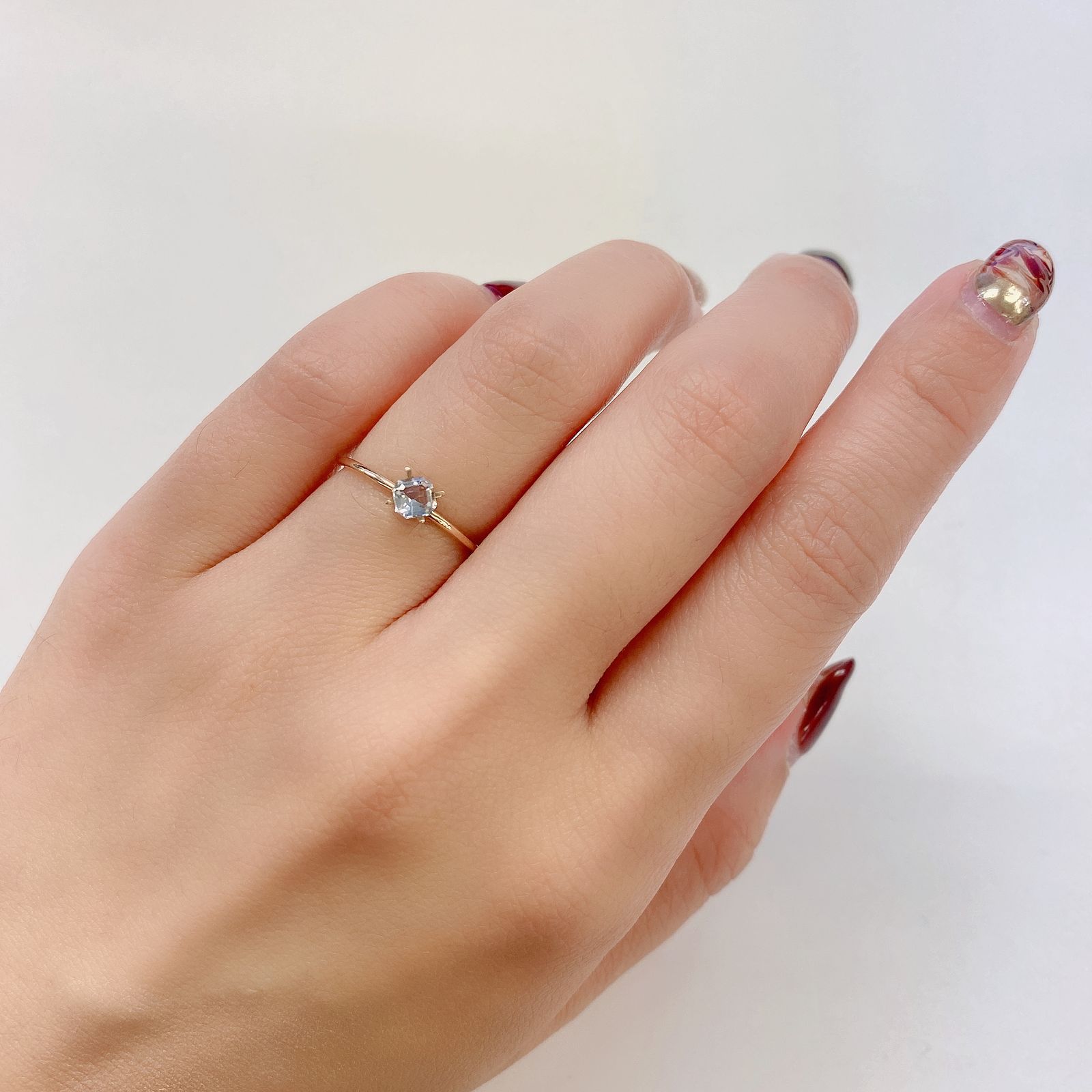 ジェレメジェバイト(宝石名エレメージェバイト) ナミビア産 0.296ct ソ付(彩珠)[210711693]3.9×3.7mm前後