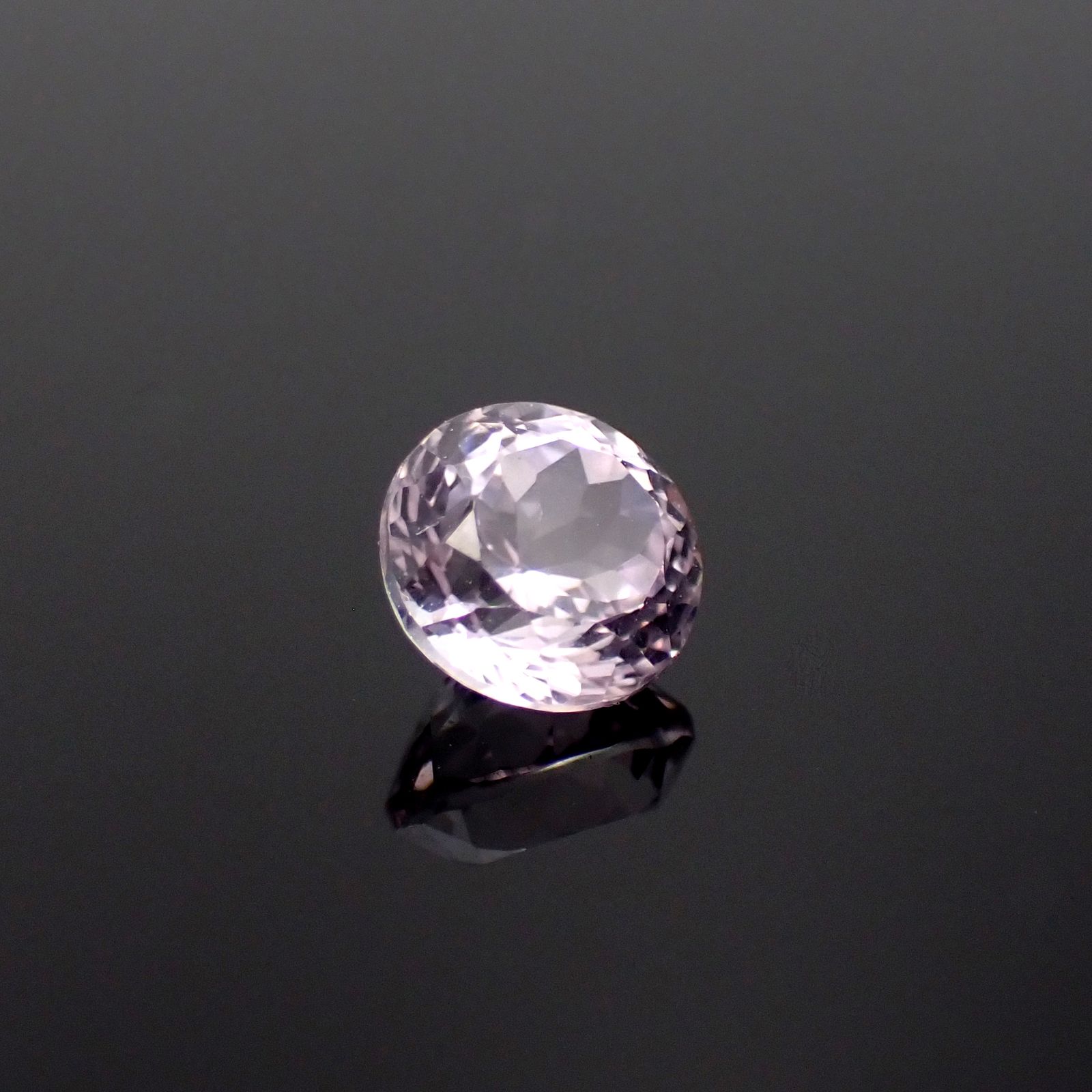クンツァイト アフガニスタン産 1.15ct[231224775]6.2x6.2mm前後