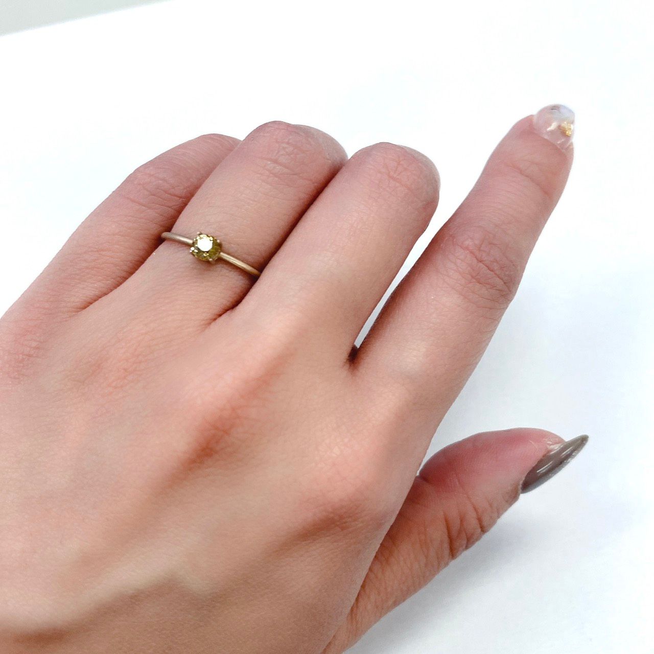 シンハライト スリランカ産 ルース 0.3ct[210510694]4.1×3.9mm前後