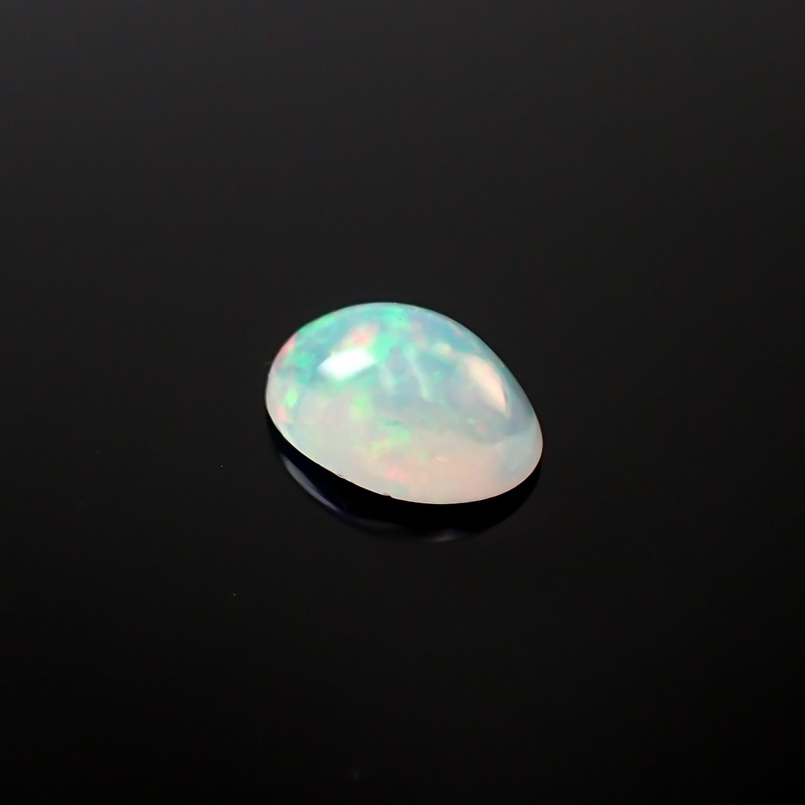 エチオピアオパール エチオピア産 0.59ct[230321043]7.8x5.7mm前後