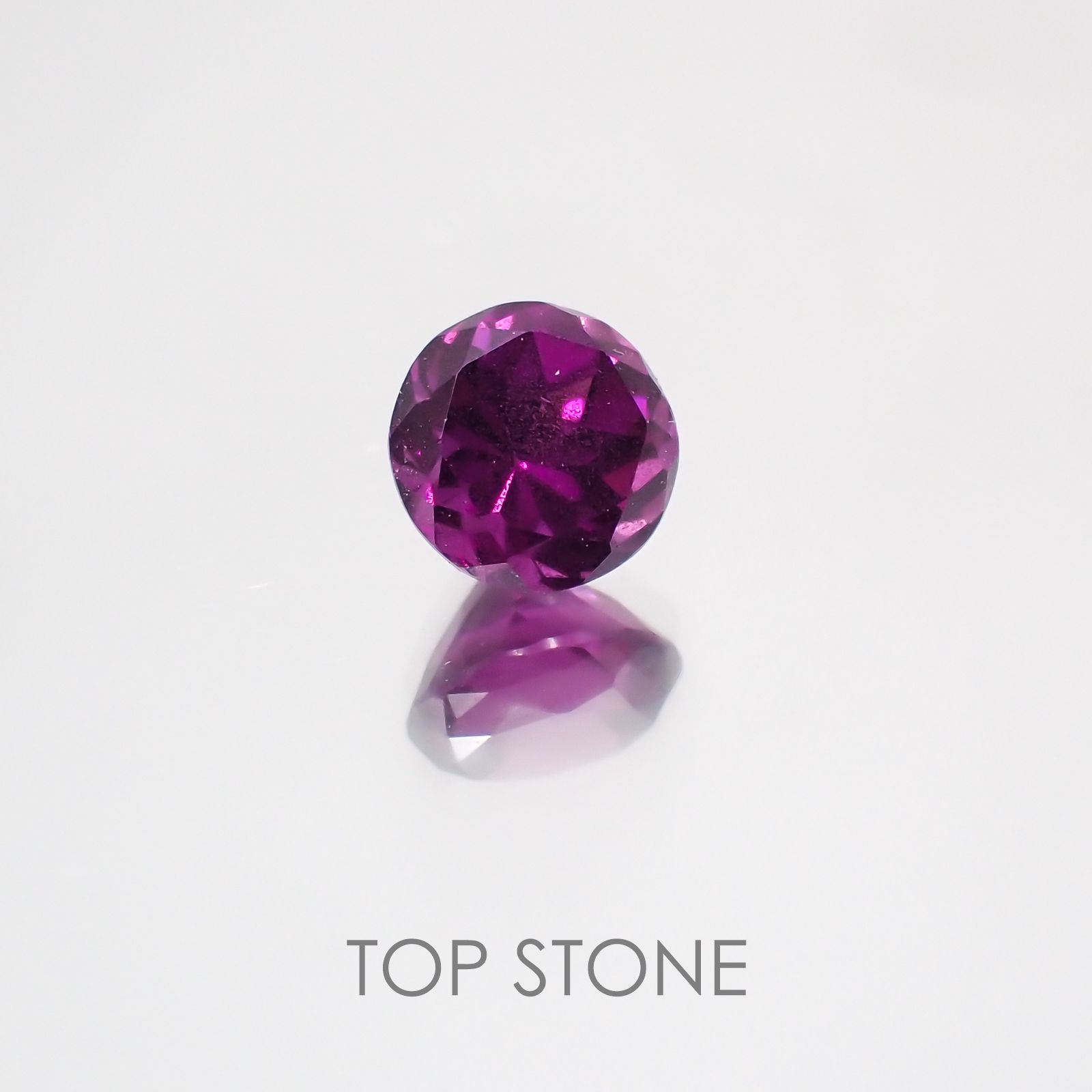 グレープガーネット ブラジル産 ルース 0.86ct[21019680]5.3×5.3mm前後