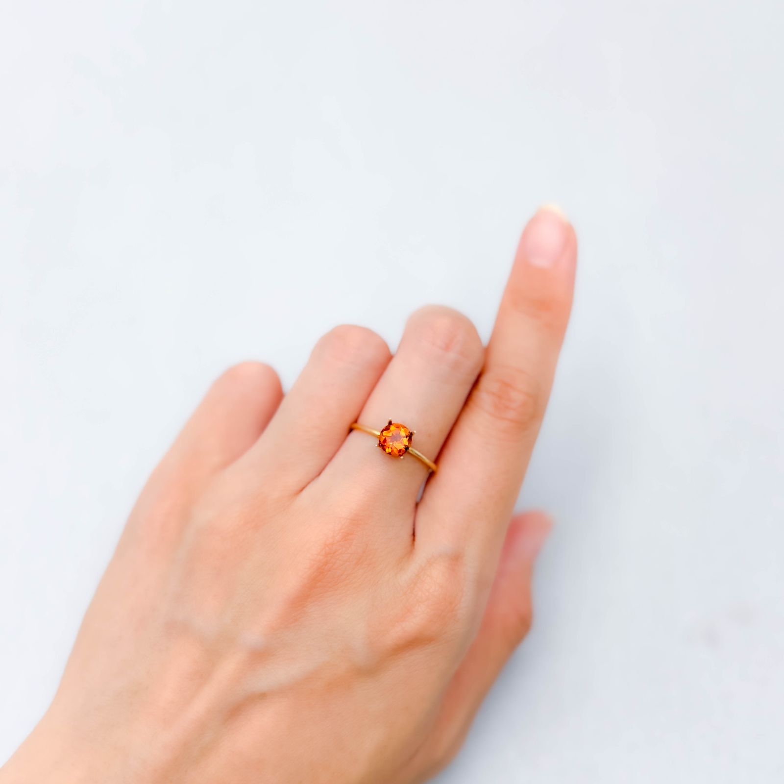 マデイラシトリン ブラジル・ミナスジェライス州産 0.72ct [250630585]6.1x6.1mm前後