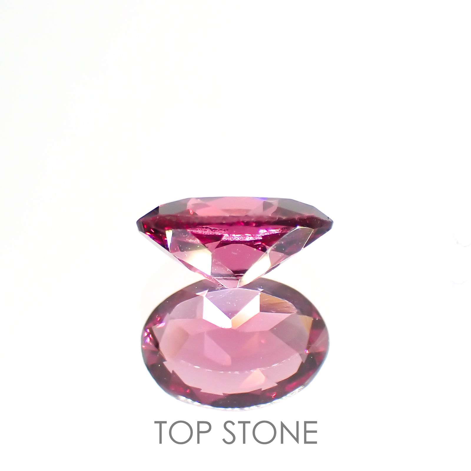 ロードライトガーネット(宝石名ロードライト・ガーネット)ブラジル産 0.82ct 識別済[211113687]7x5mm前後