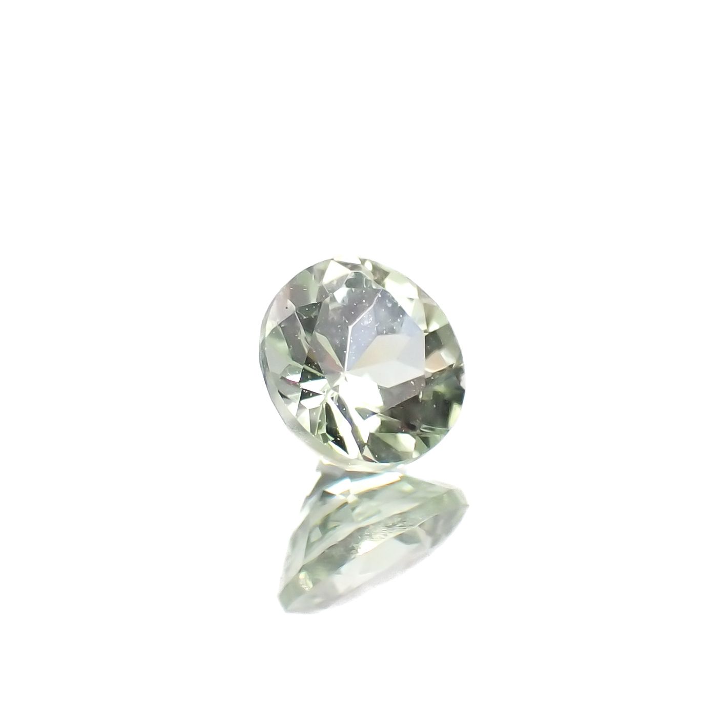 ミントガーネット タンザニア産 0.31ct[231023715]4.1x4.1mm前後