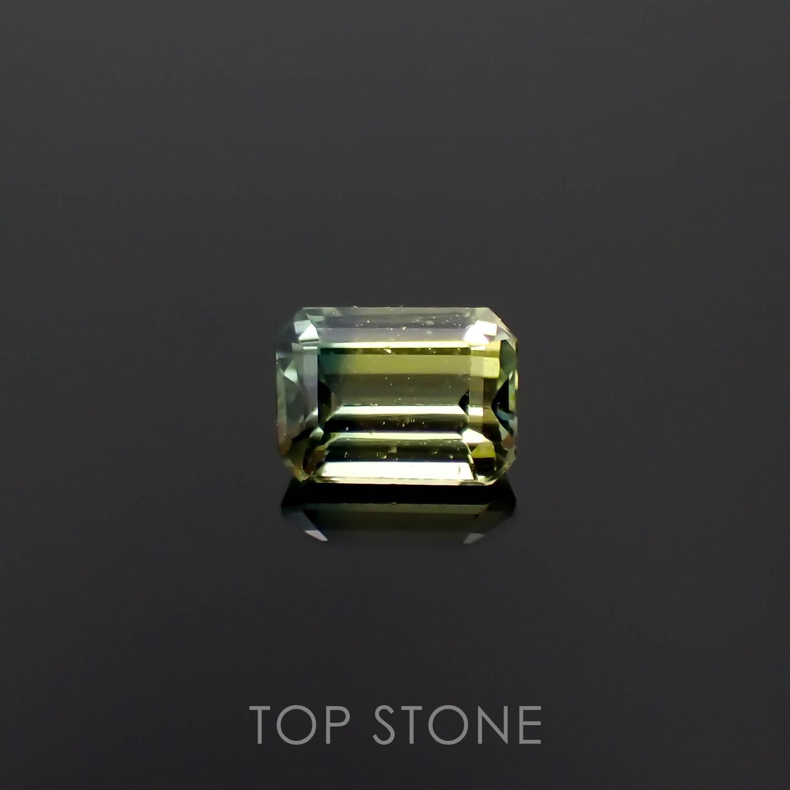 バイカラーサファイア マダガスカル/タンザニア産 0.29ct[230321018]4x2.9mm前後