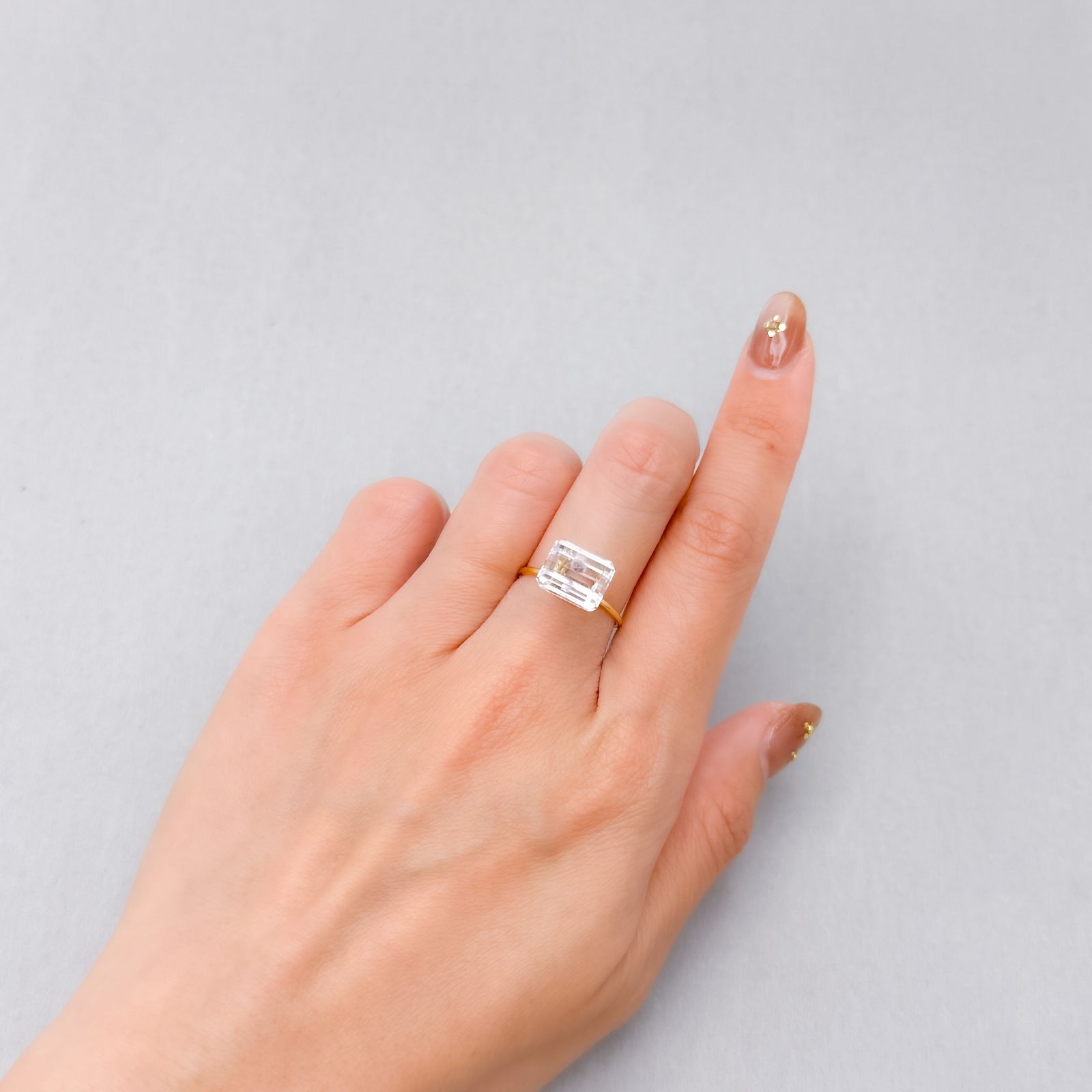 フローライトインクォーツ マダガスカル産 4.80ct [250329949]10.1x8.4mm前後