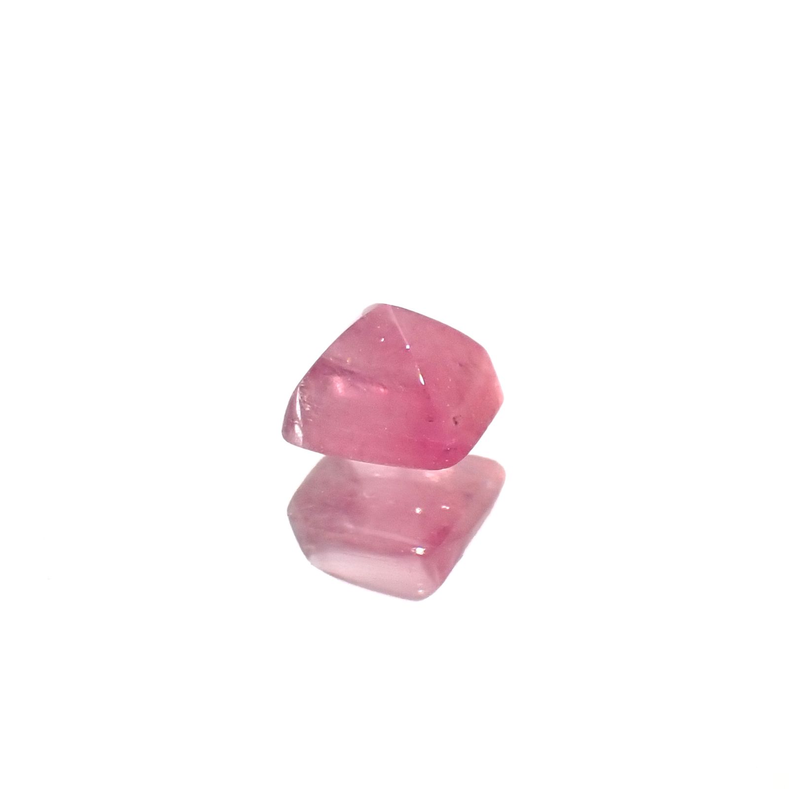 ◇バフカット◇レッドベリル アメリカ・ユタ州産 0.27ct[231023766]3.9x3.6mm前後