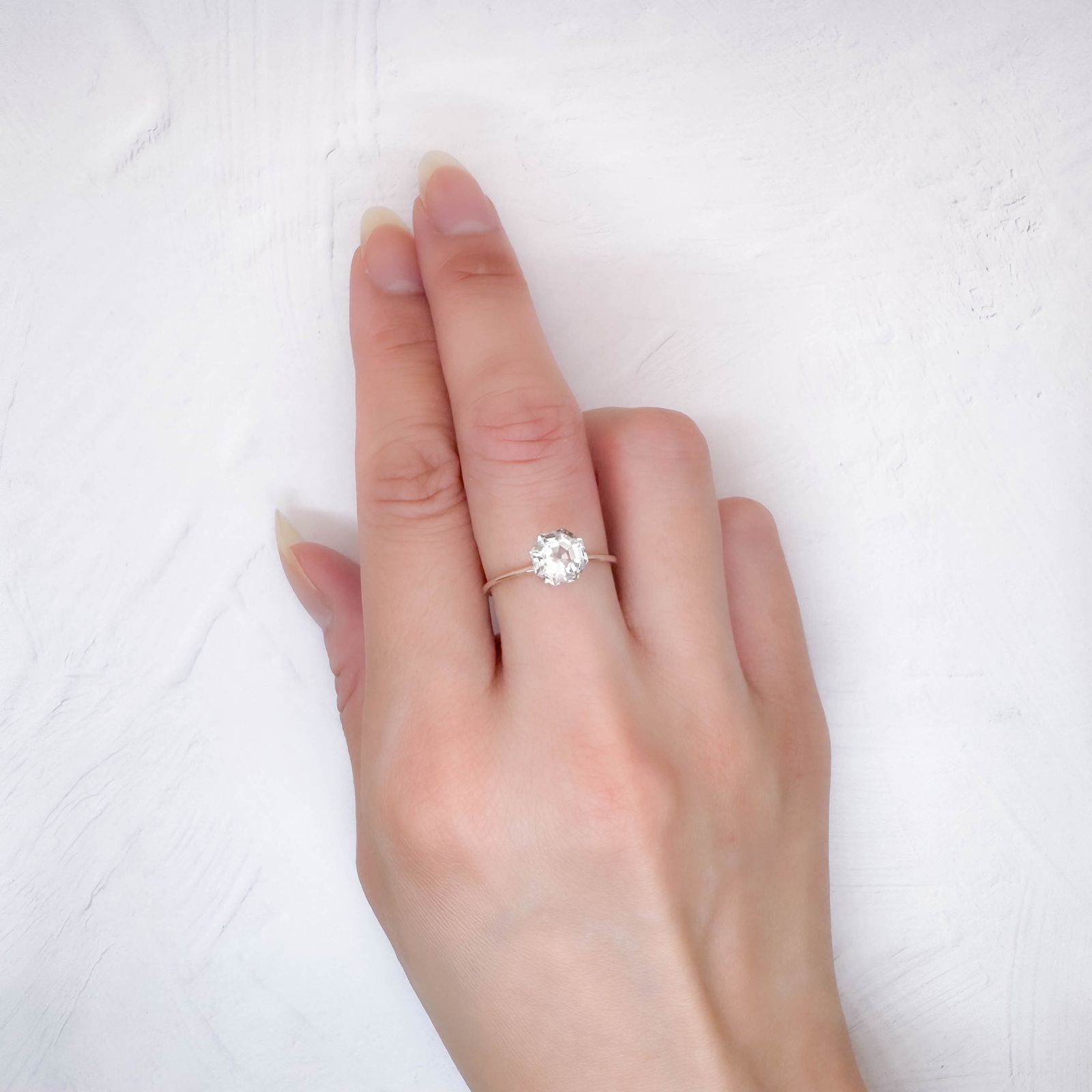 ◇オクタゴンカット◇レムリアンシードクリスタル(保証シール付き) ブラジル産 1.28ct / 7x6.9mm前後 [250730864]