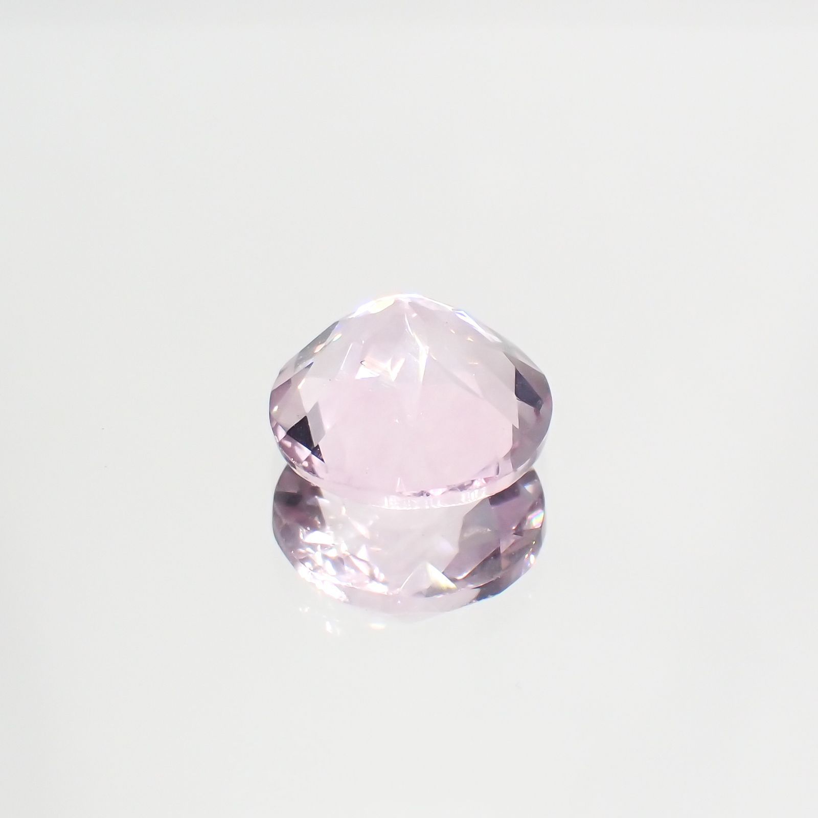 ピンクフローライト(宝石名フルオライト)ブラジル産 3.82ct 識別済[220115125]9.9x9.8mm前後