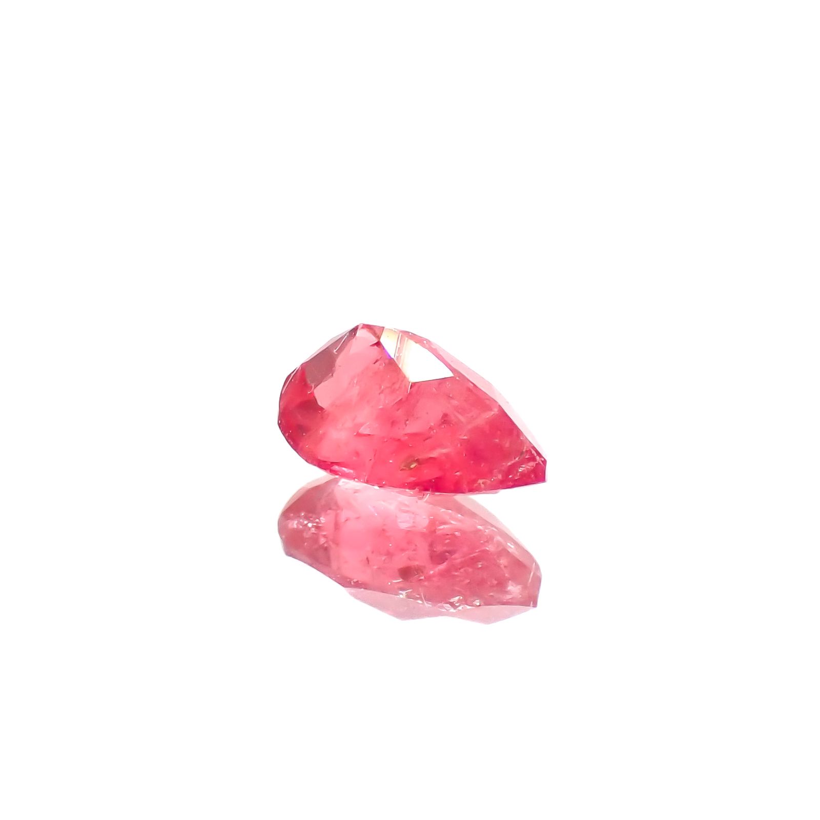 ロードナイト ブラジル産 0.68ct[231225259]6.5x4.2mm前後