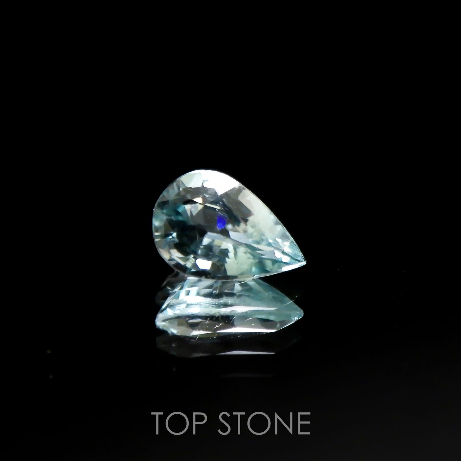 グランディディエライト(宝石名グランディディエライト)マダガスカル産 0.34ct 識別済[220817403]5.9x3.9mm前後