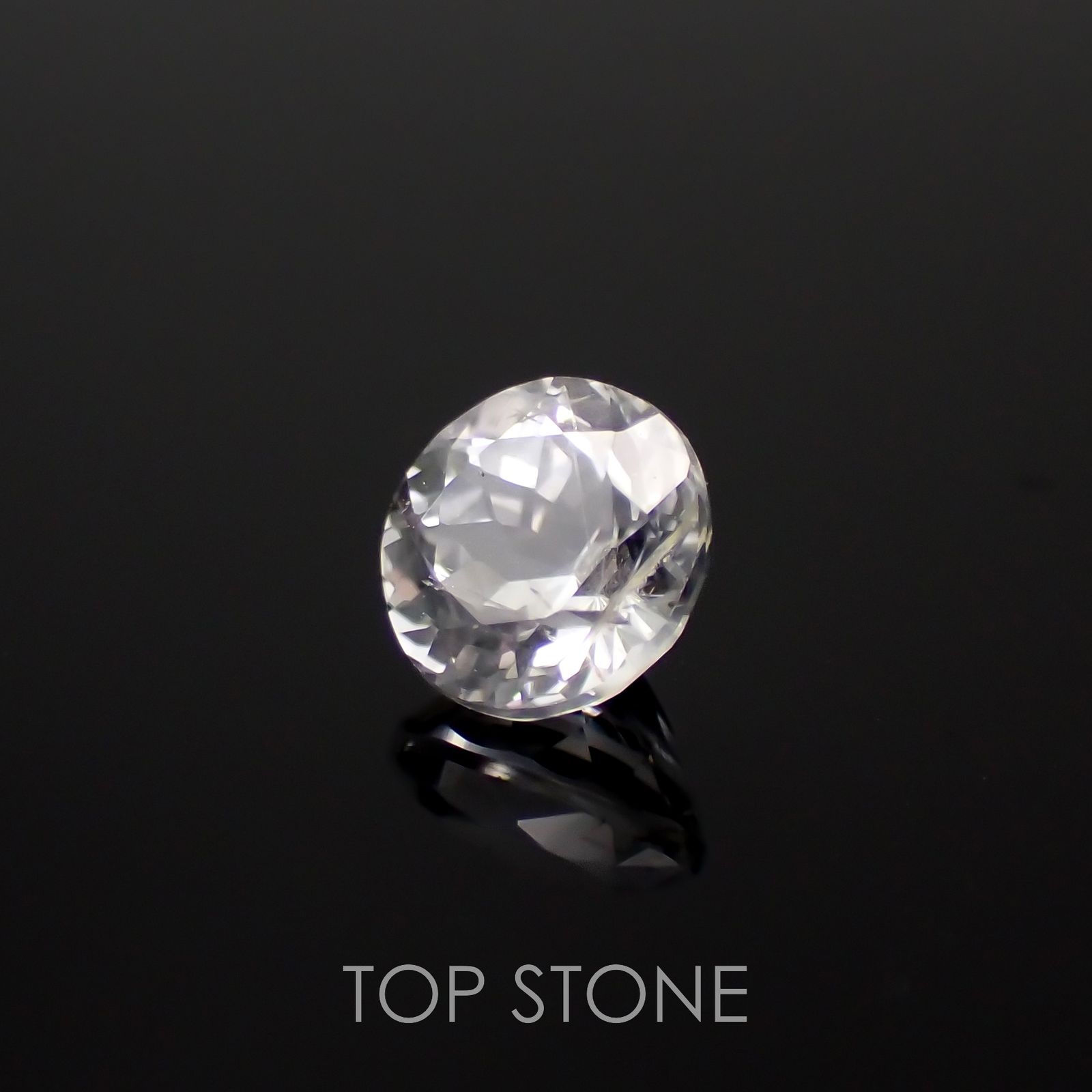 フェナカイト(宝石名フェナカイト)マダガスカル/ブラジル産 0.68ct 識別済[221119130]5.4x5.4mm前後